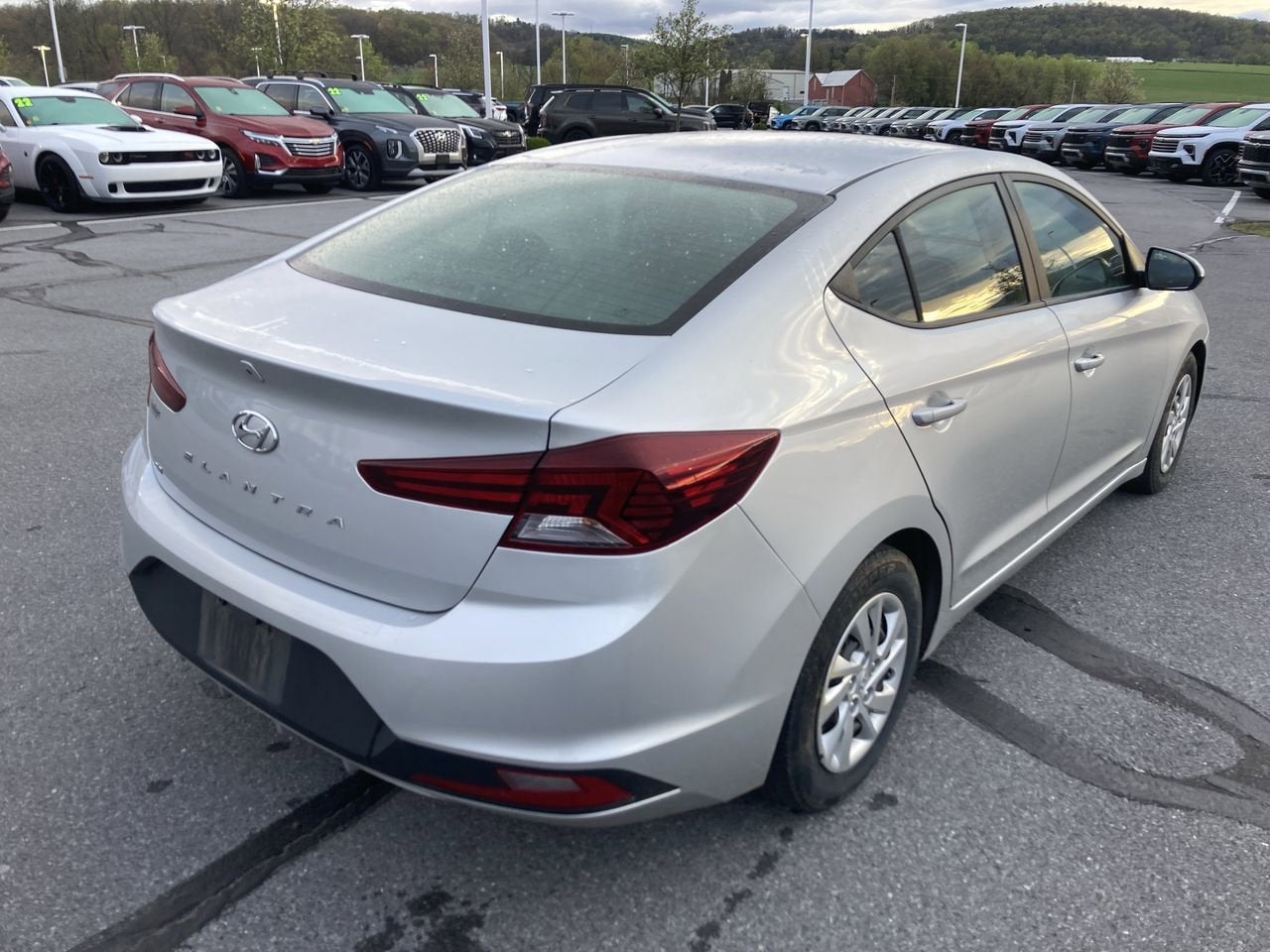 2019 Hyundai Elantra SE