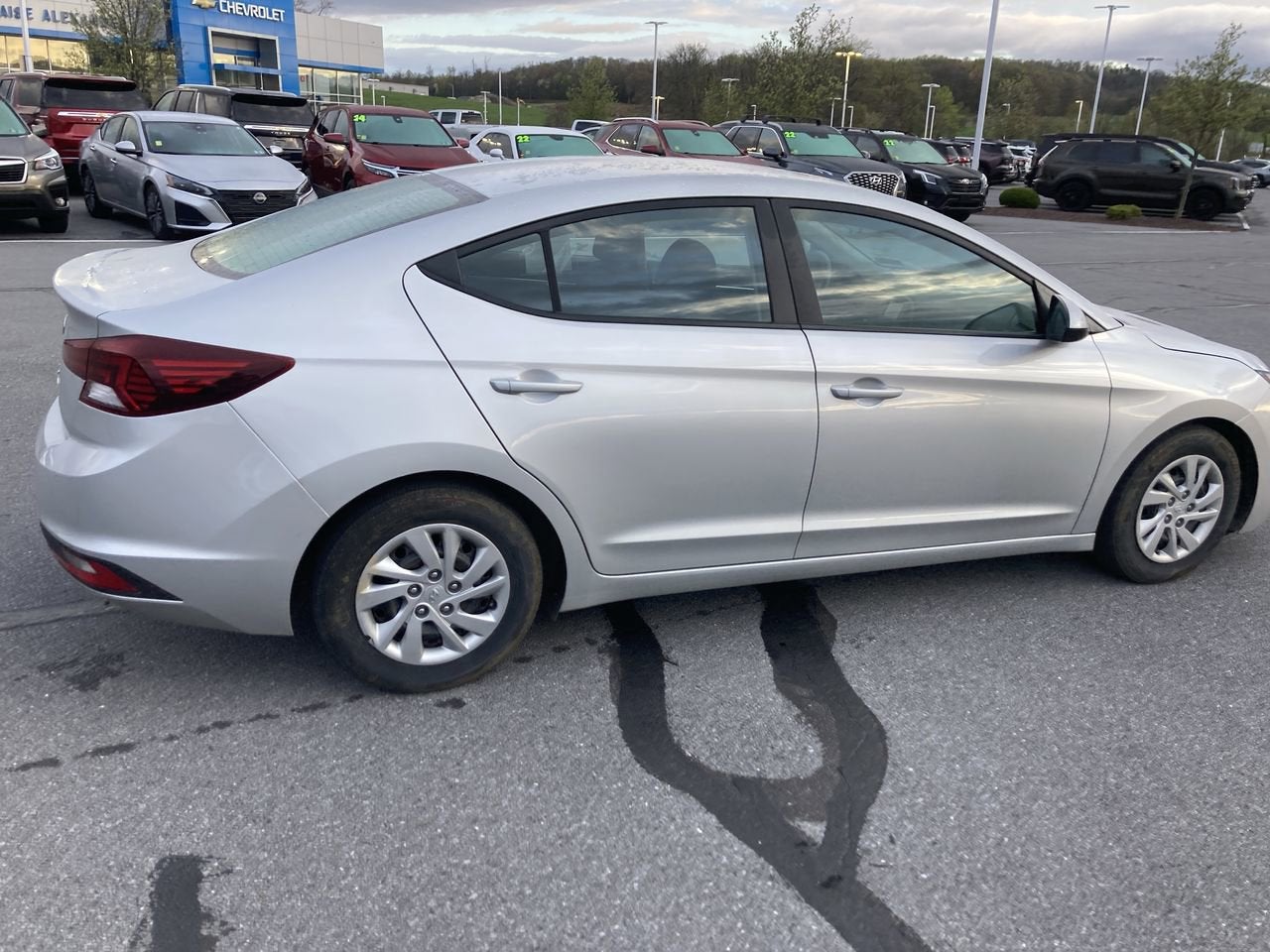 2019 Hyundai Elantra SE