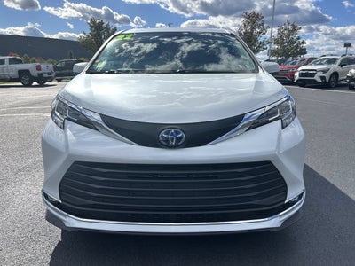 2022 Toyota Sienna XLE