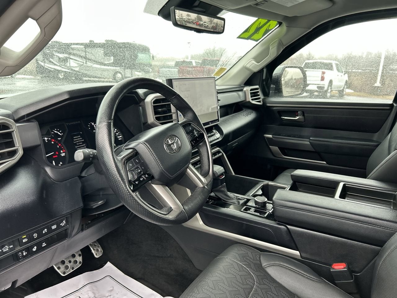 2022 Toyota Tundra 4WD SR5