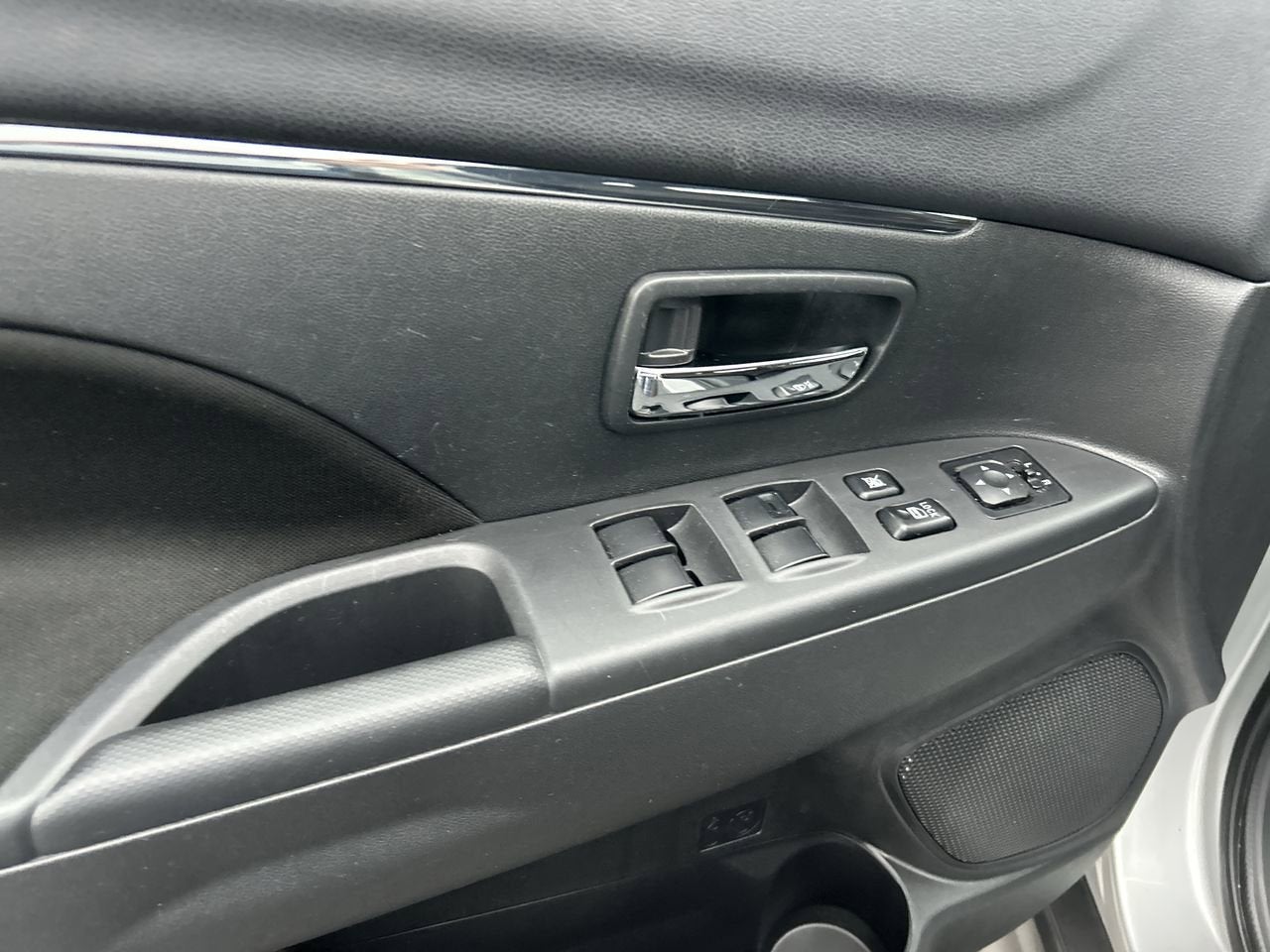 2024 Mitsubishi Outlander Sport S