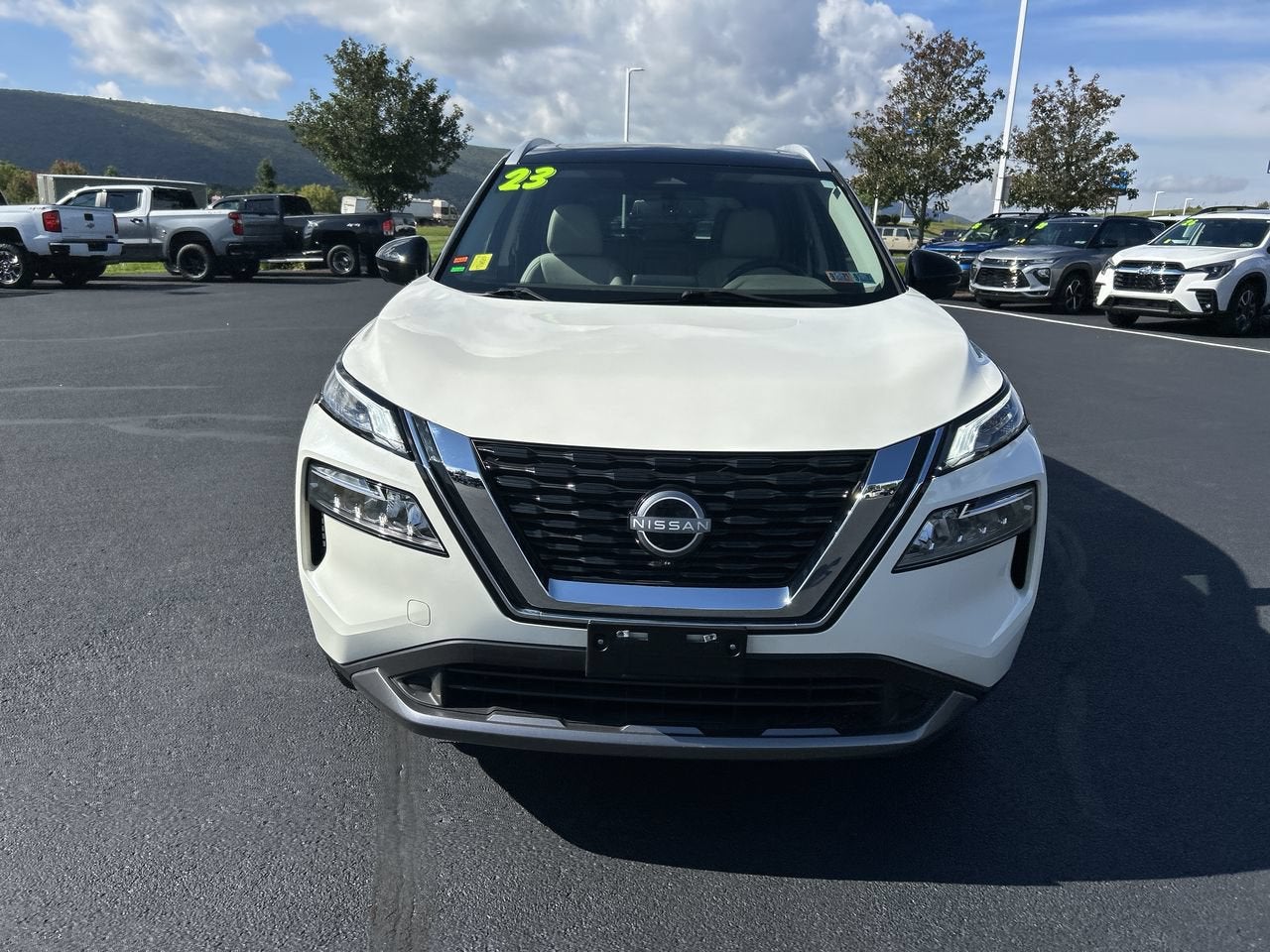 2023 Nissan Rogue SL