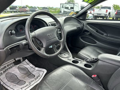 2003 Ford Mustang V6
