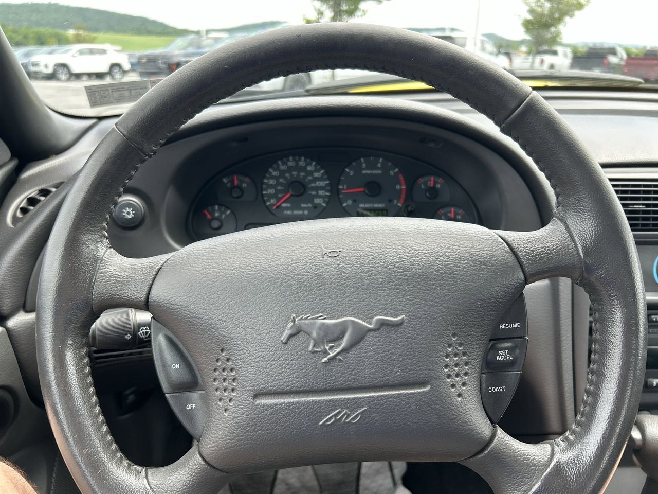 2003 Ford Mustang V6