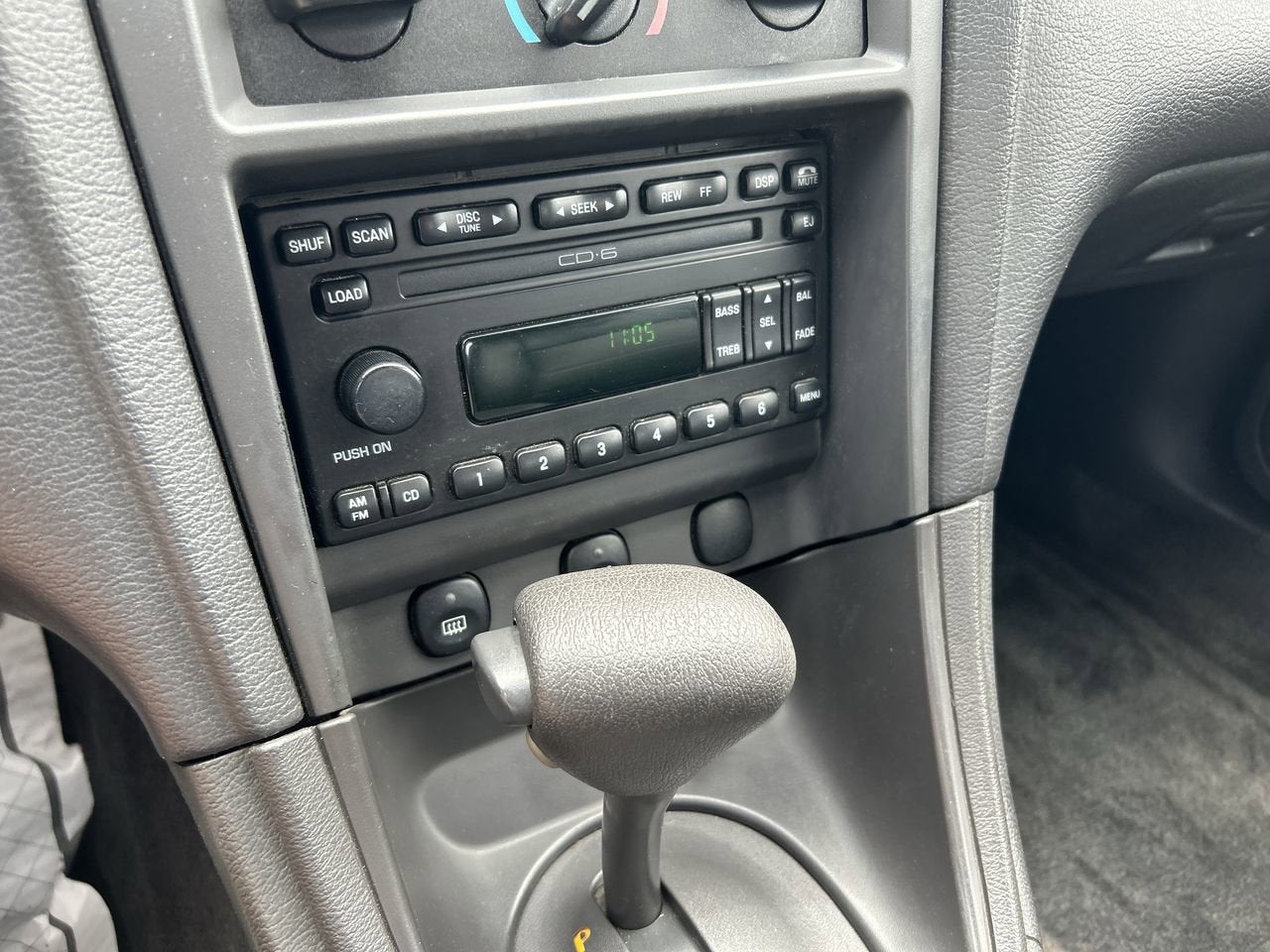 2003 Ford Mustang V6