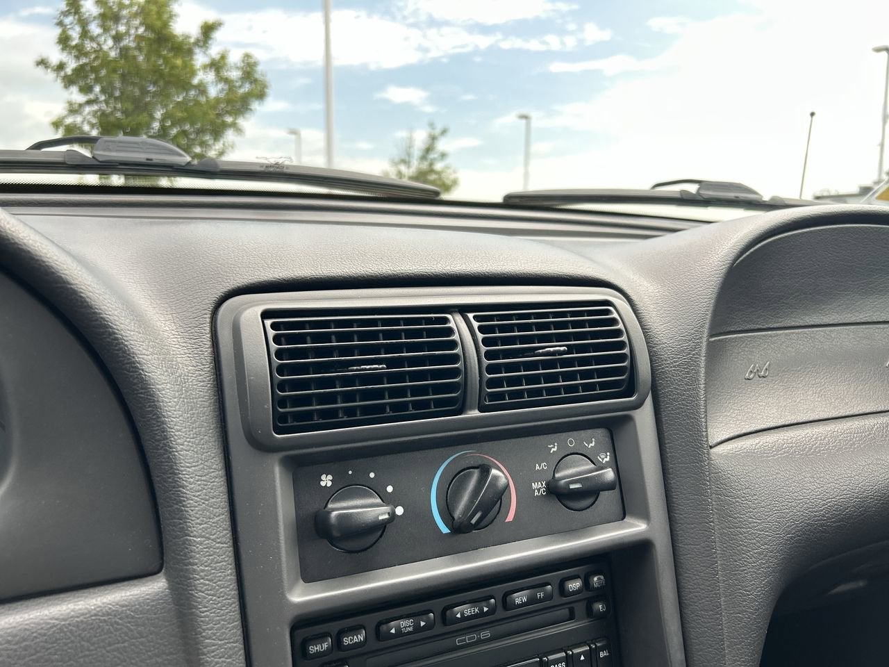 2003 Ford Mustang V6