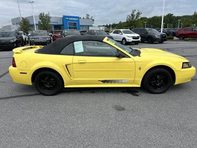 2003 Ford Mustang V6