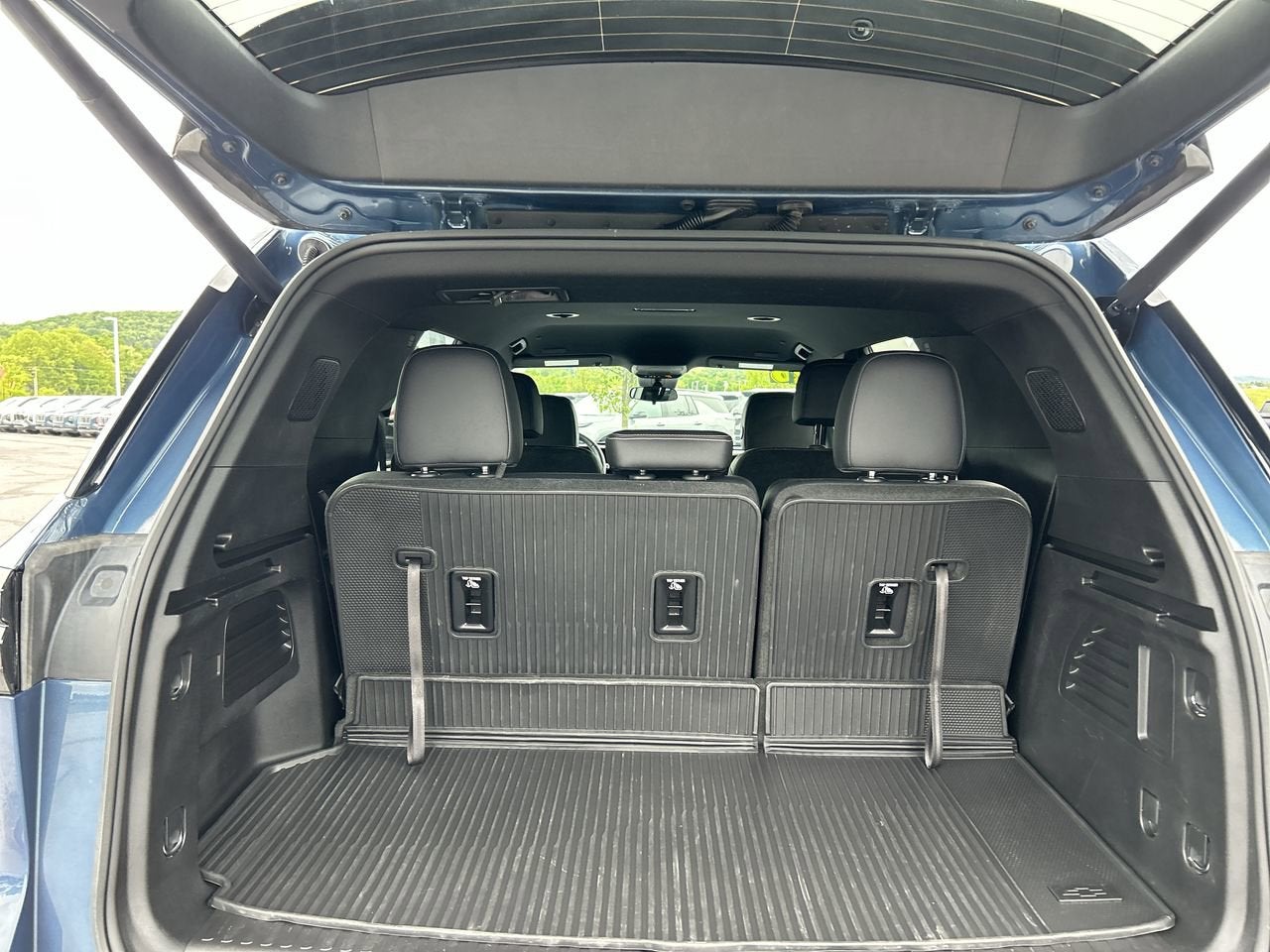 2026 Chevrolet Traverse AWD LT
