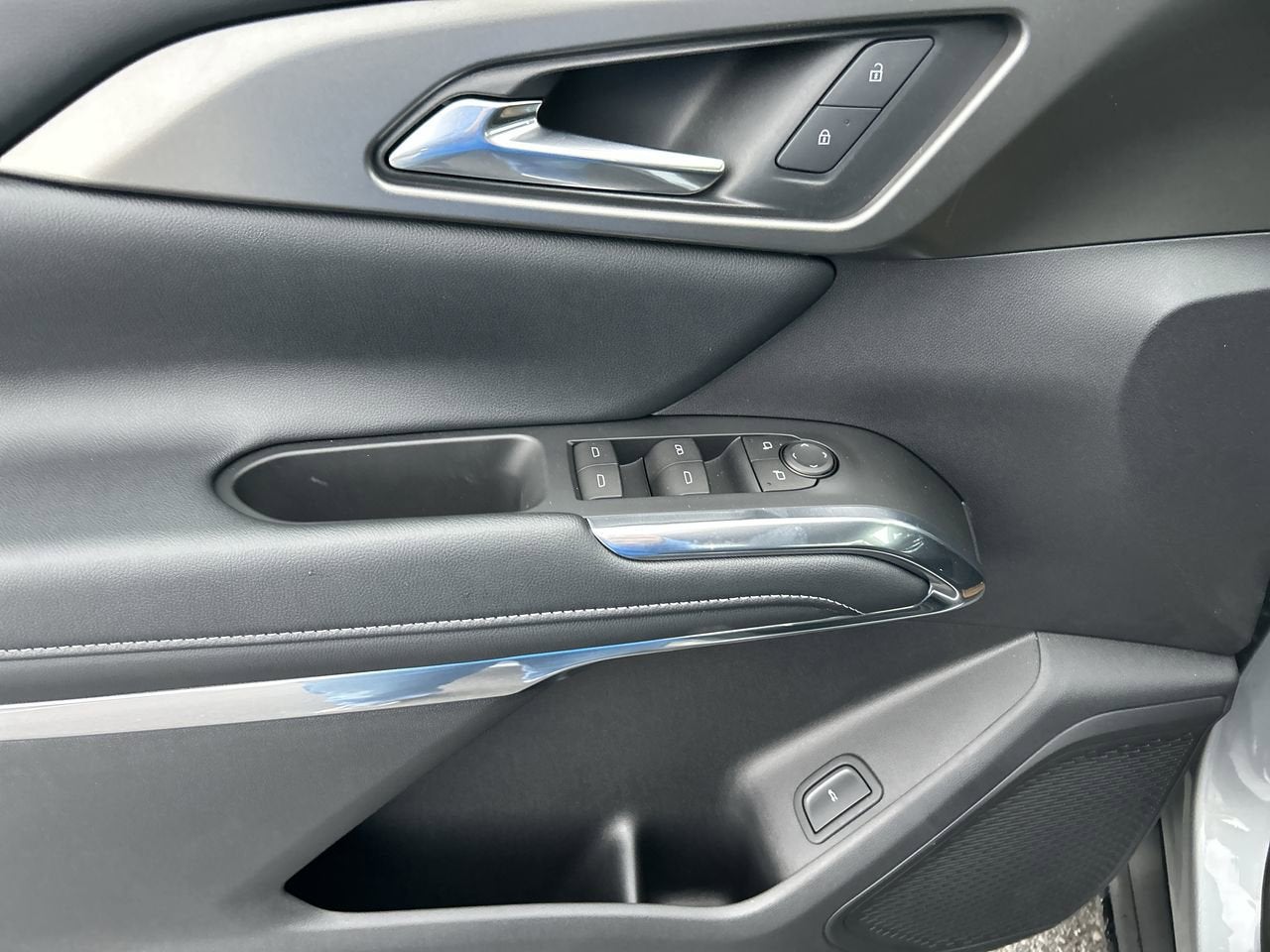 2025 Chevrolet Traverse AWD LT