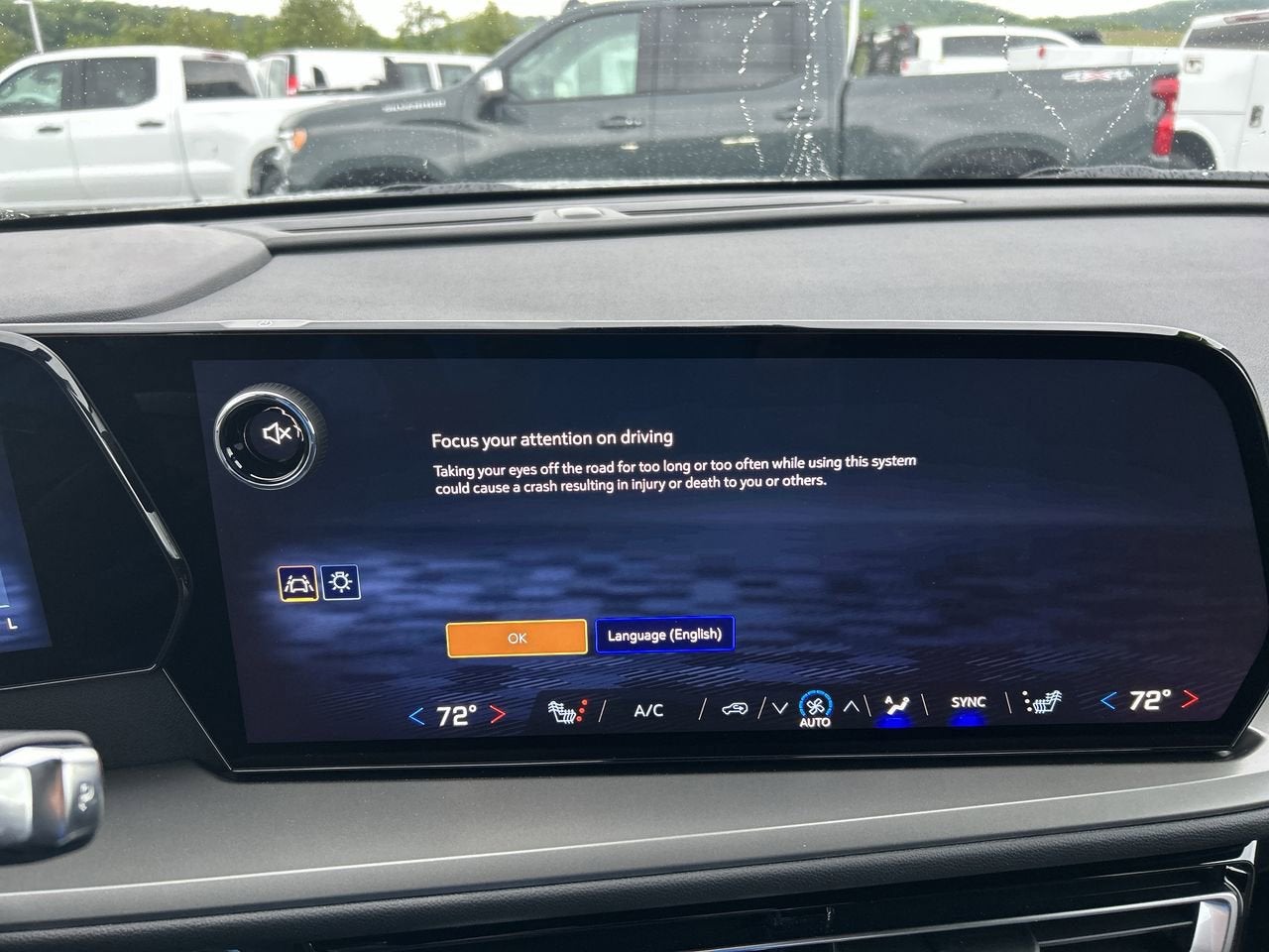 2025 Chevrolet Traverse AWD LT