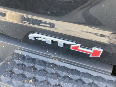 2023 GMC Canyon 4WD AT4