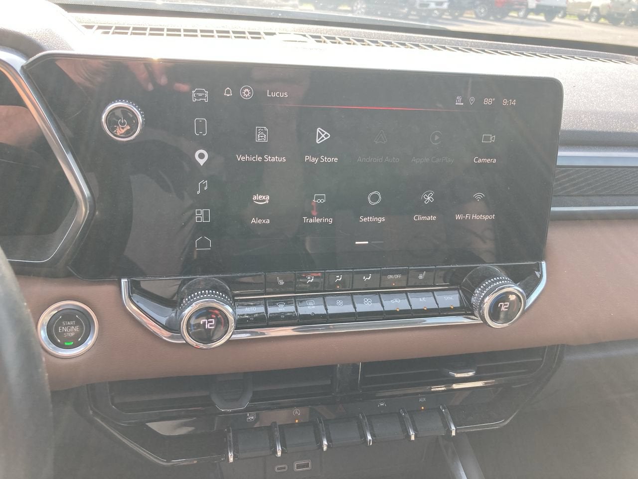 2023 GMC Canyon 4WD AT4