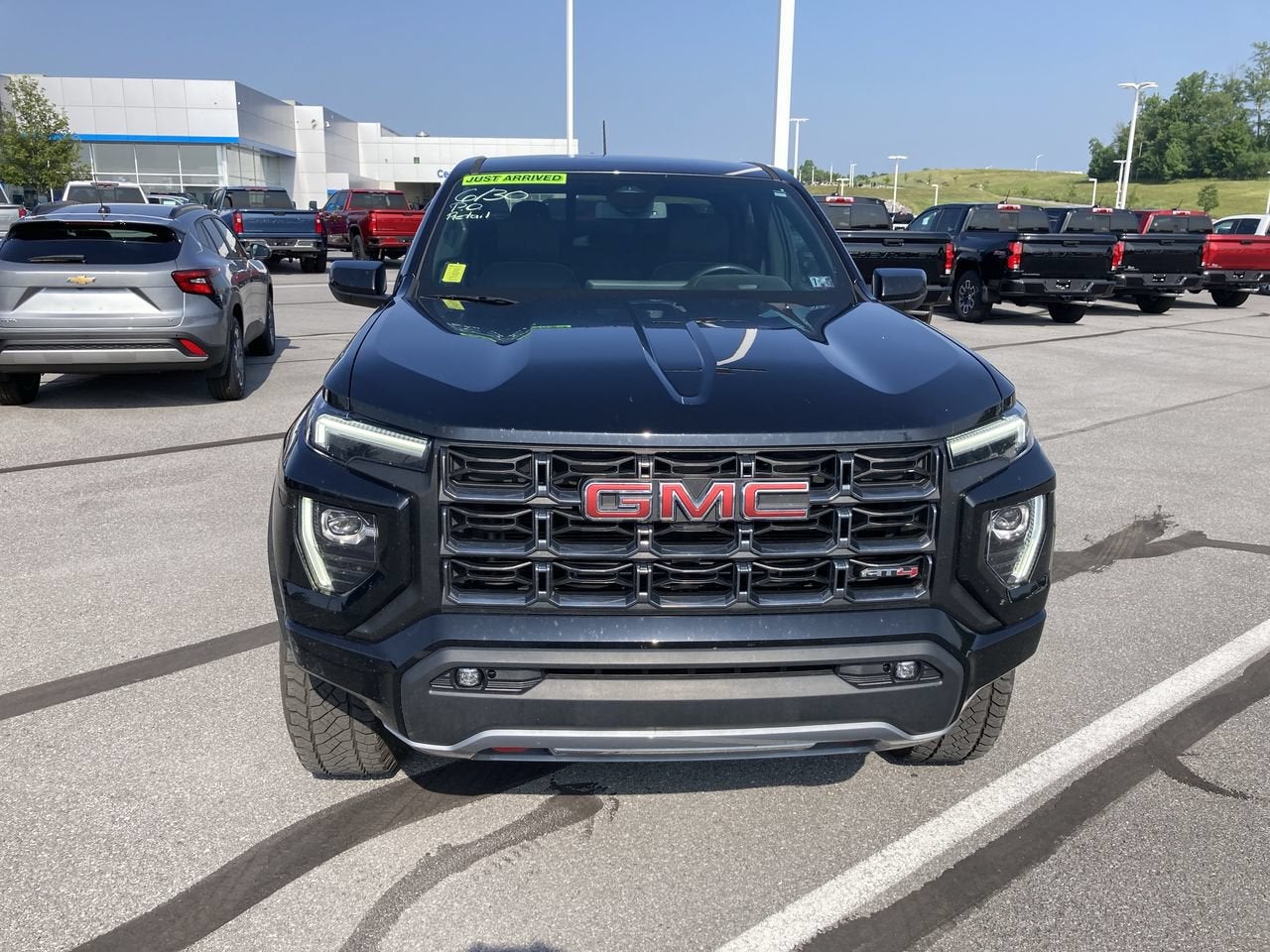 2023 GMC Canyon 4WD AT4