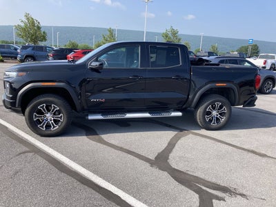 2023 GMC Canyon 4WD AT4