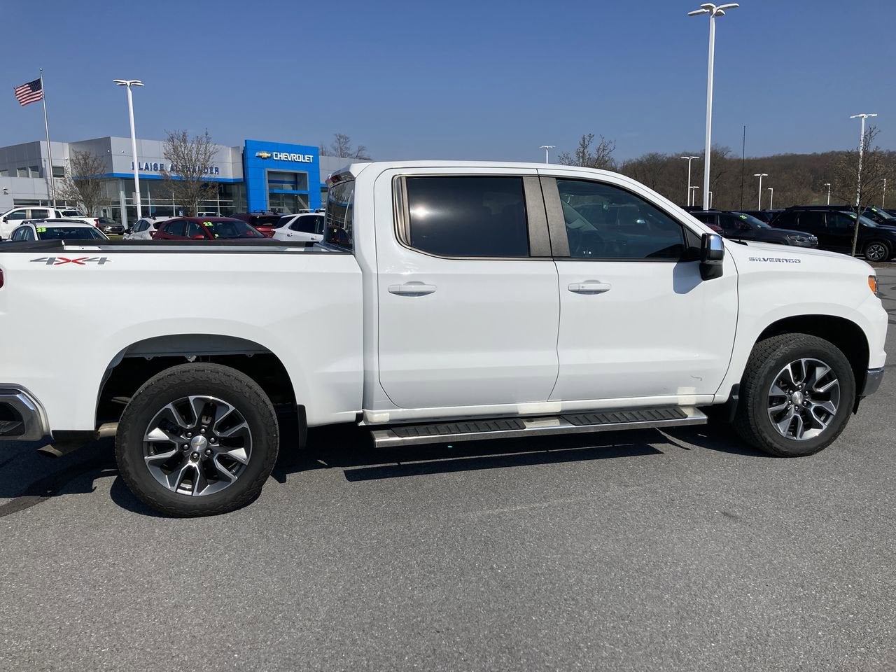 2023 Chevrolet Silverado 1500 LT