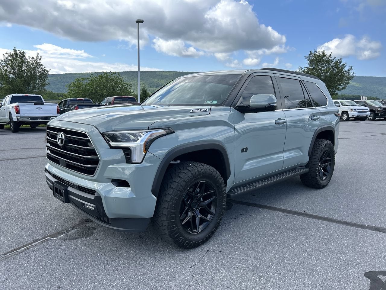 2025 Toyota Sequoia SR5