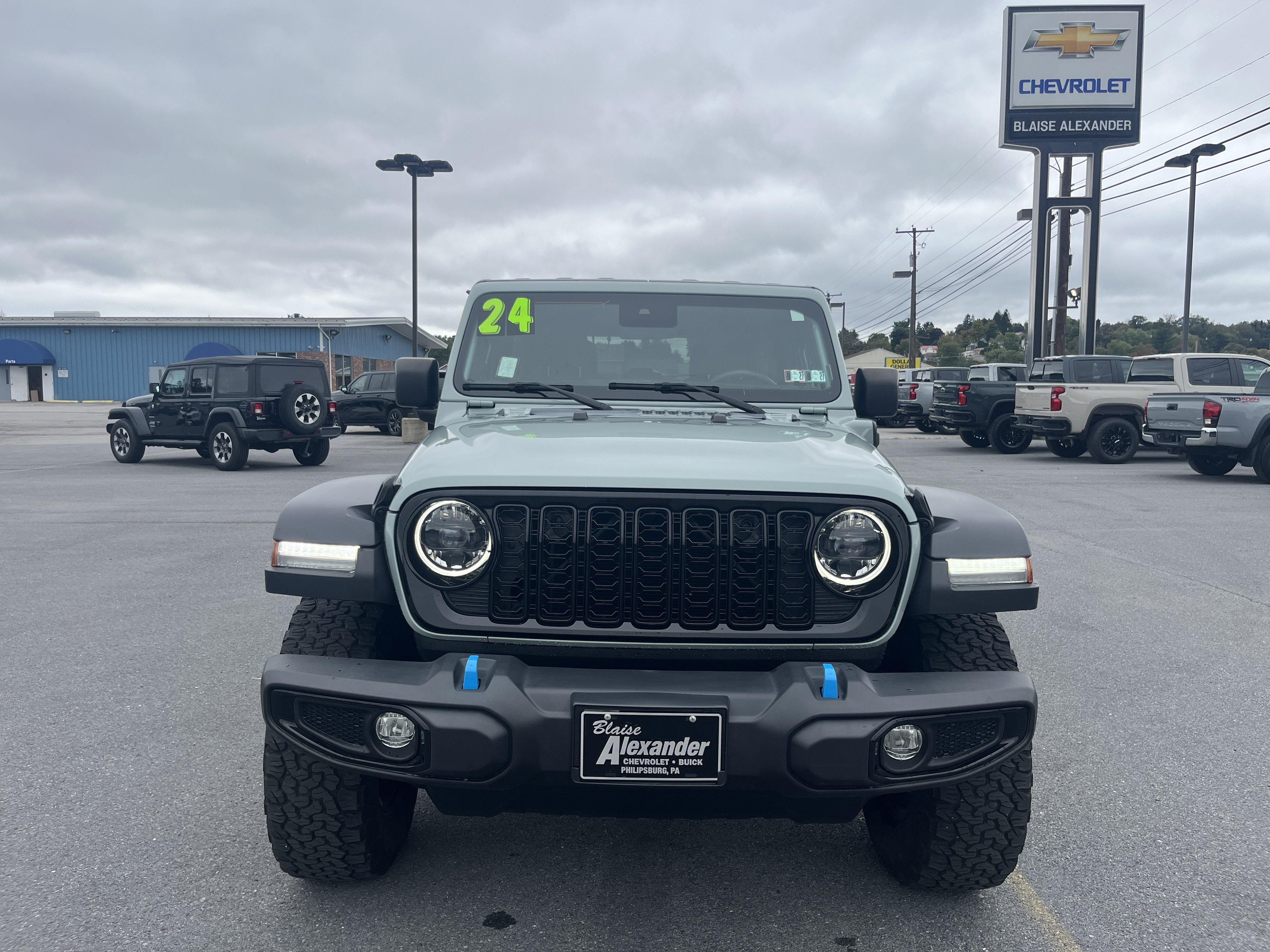 2024 Jeep Wrangler 4xe Willys