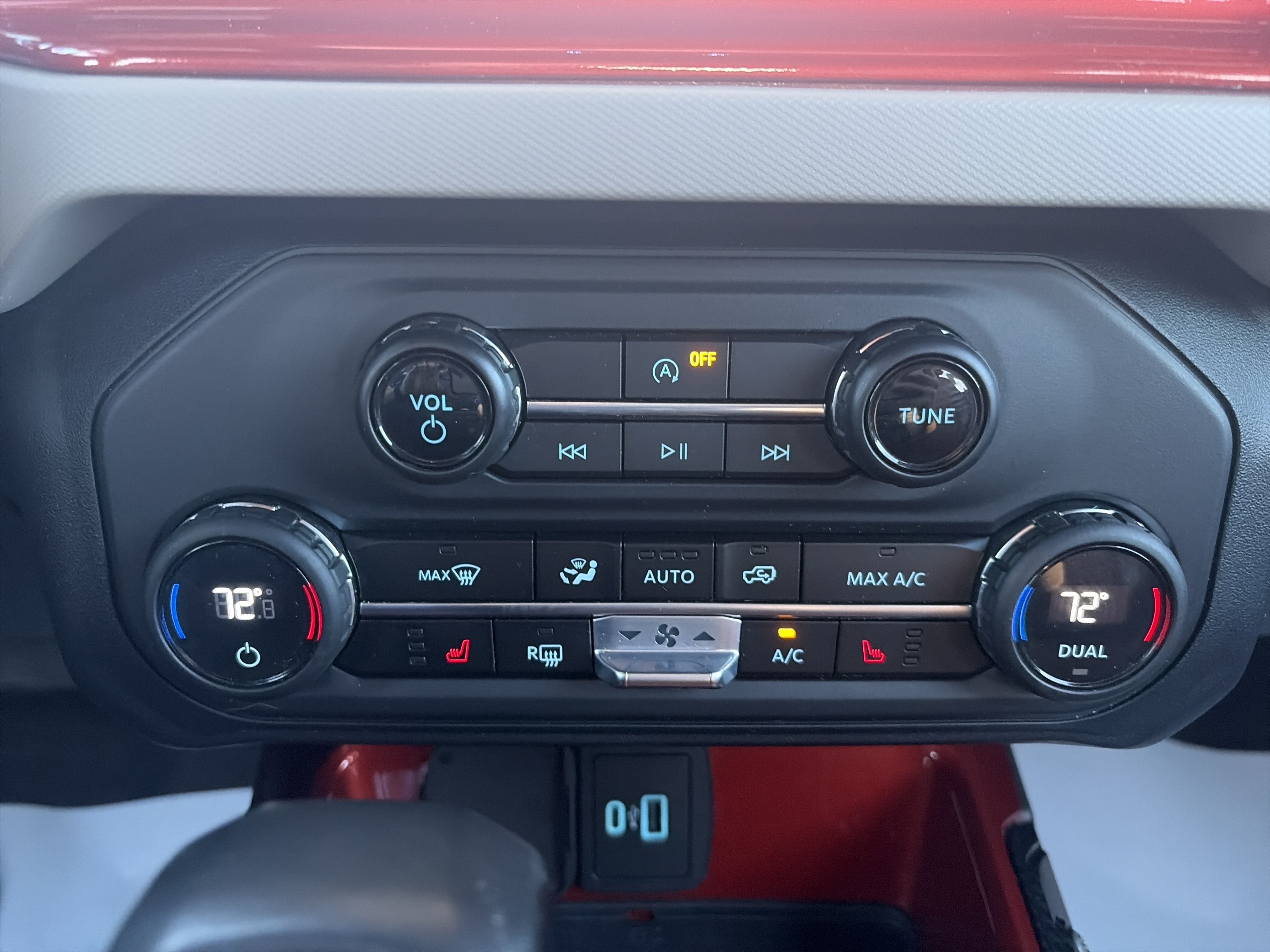 2023 Ford Bronco Base