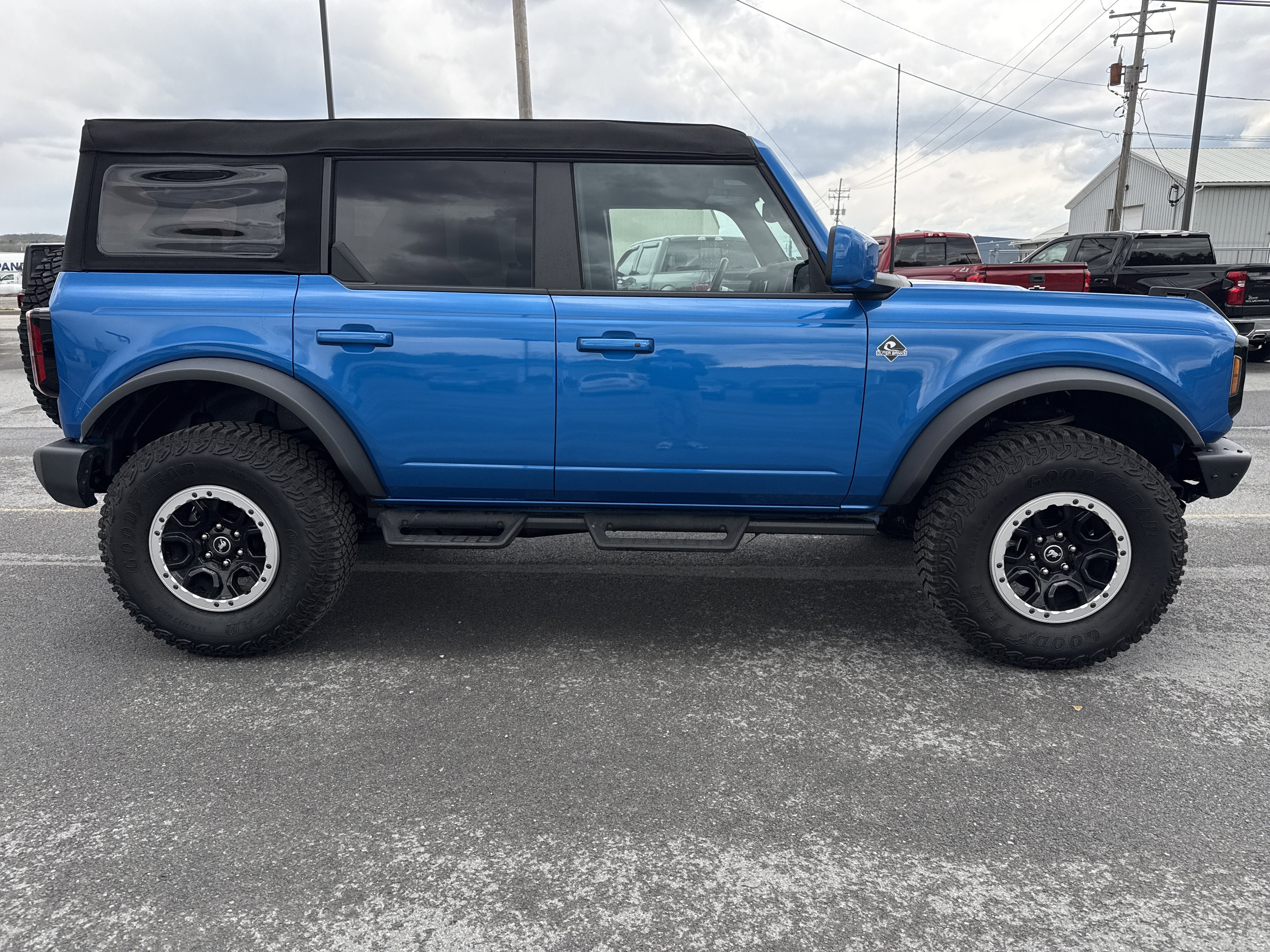 2024 Ford Bronco Outer Banks