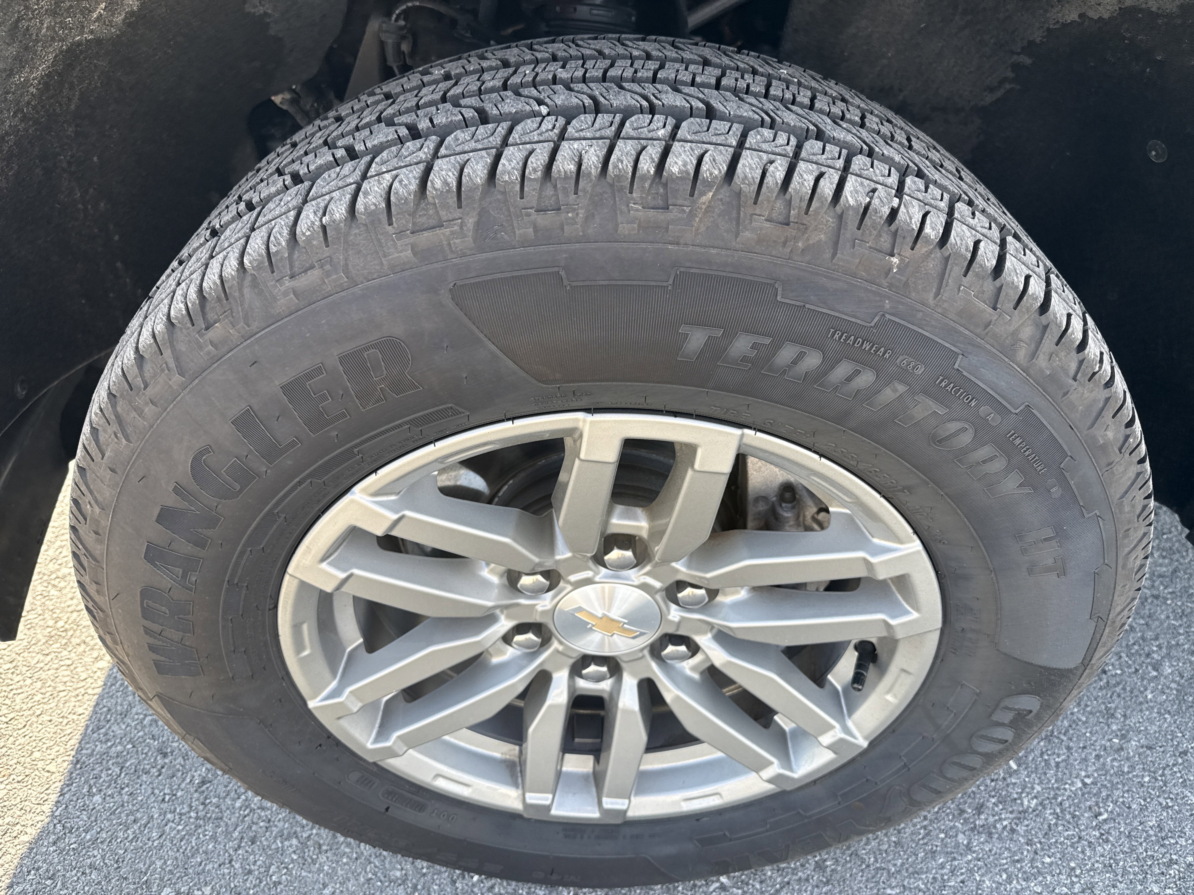 2025 Chevrolet Colorado WT/LT