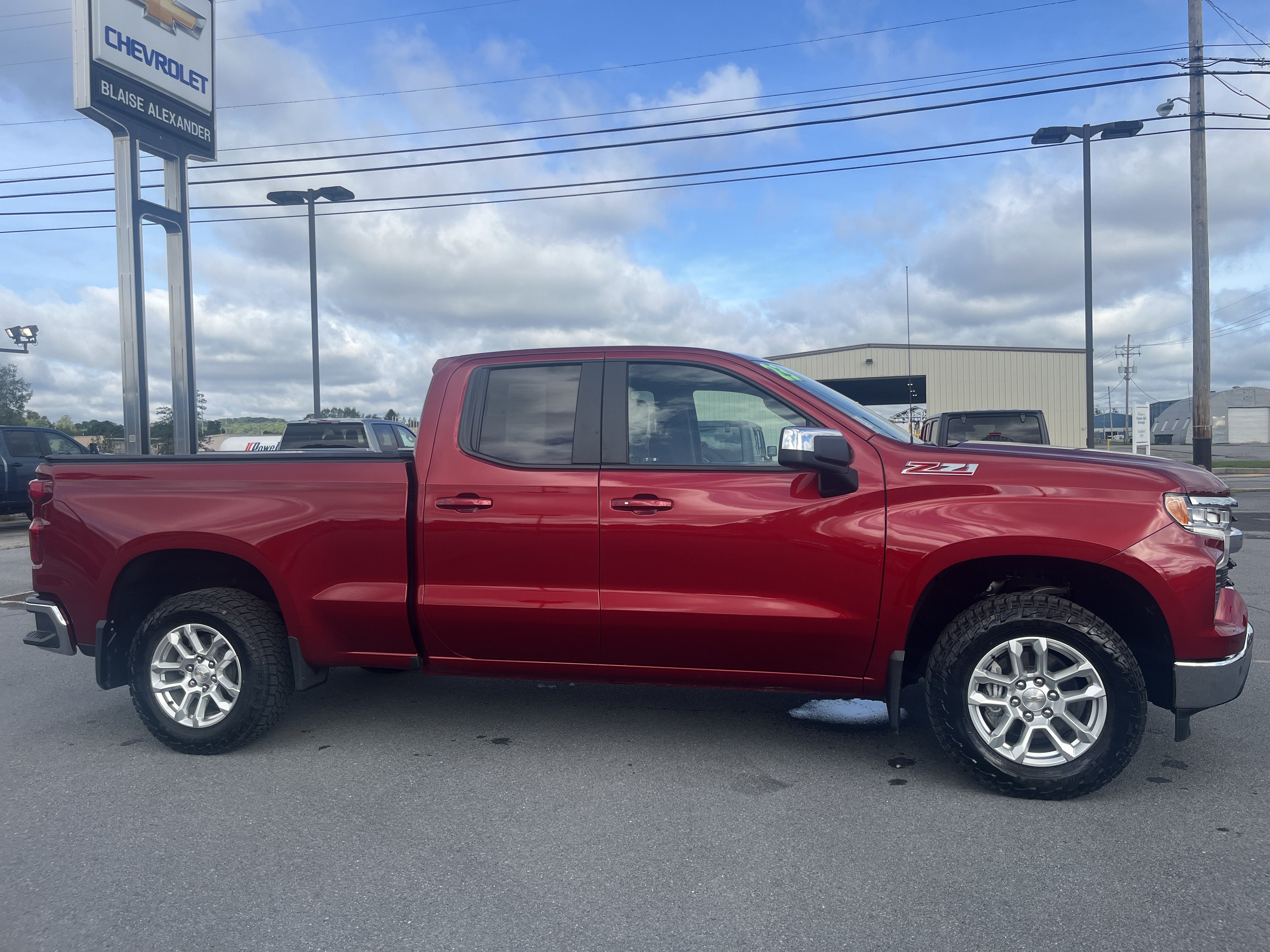 2023 Chevrolet Silverado 1500 LT