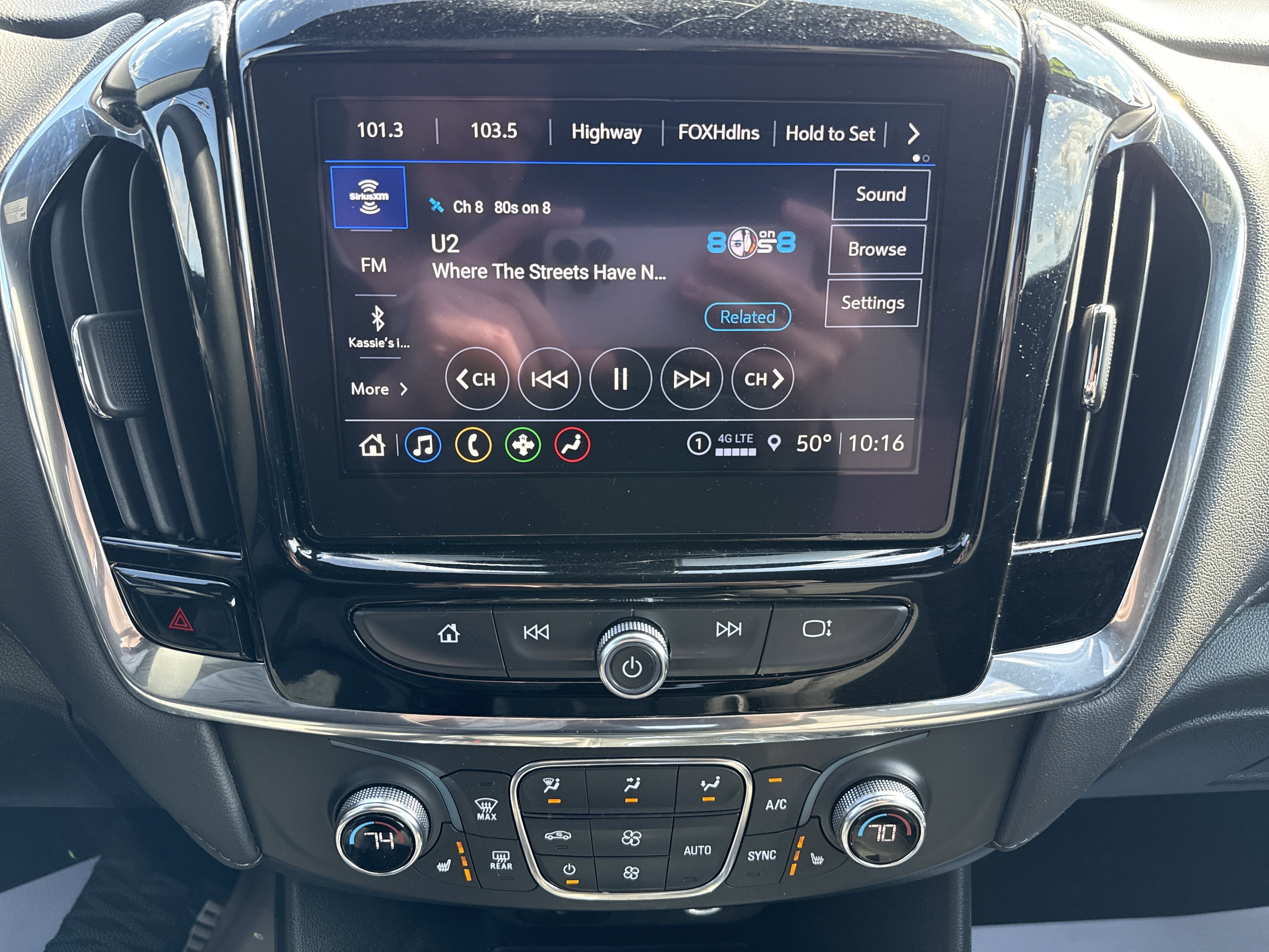 2023 Chevrolet Traverse LT Cloth