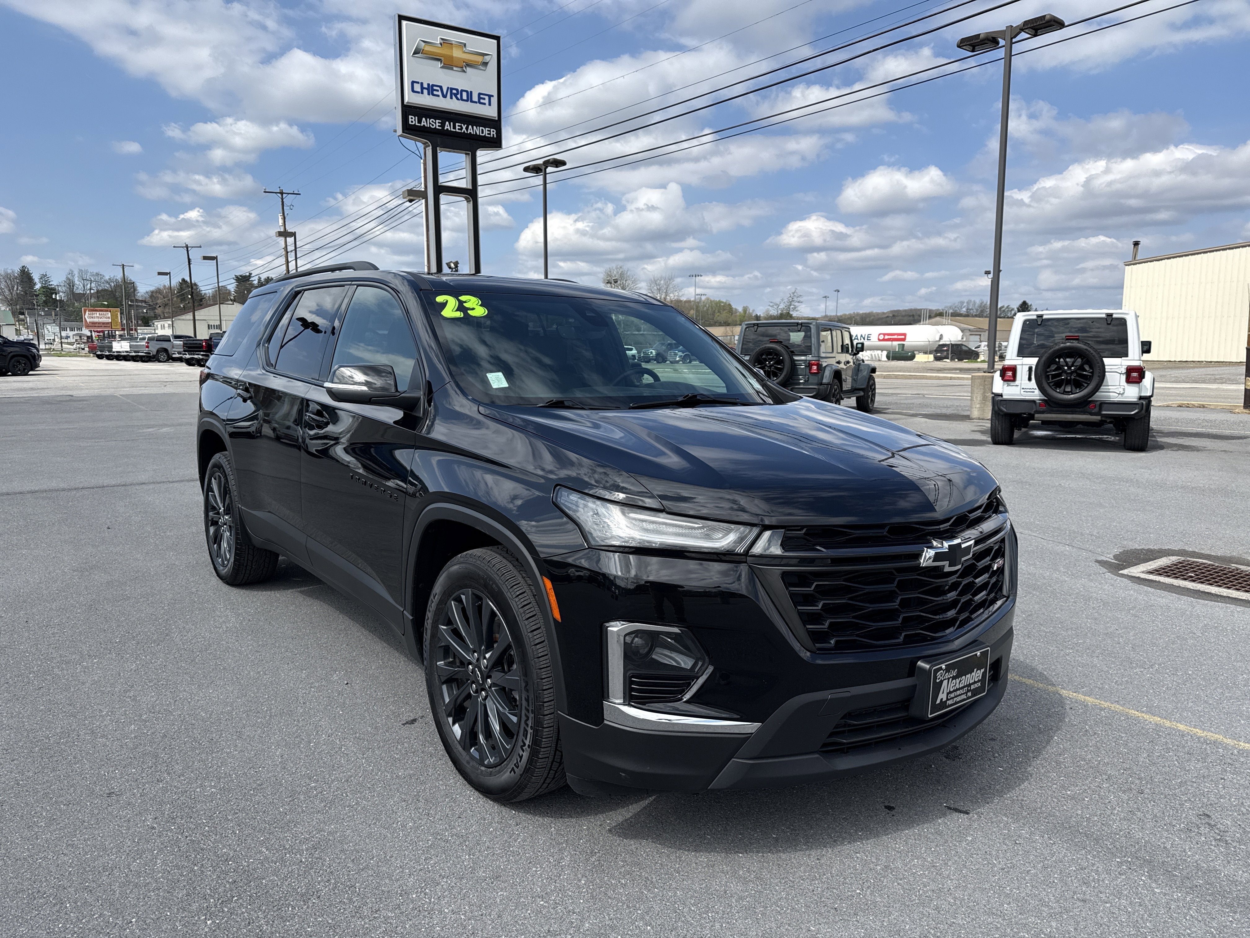 2023 Chevrolet Traverse RS