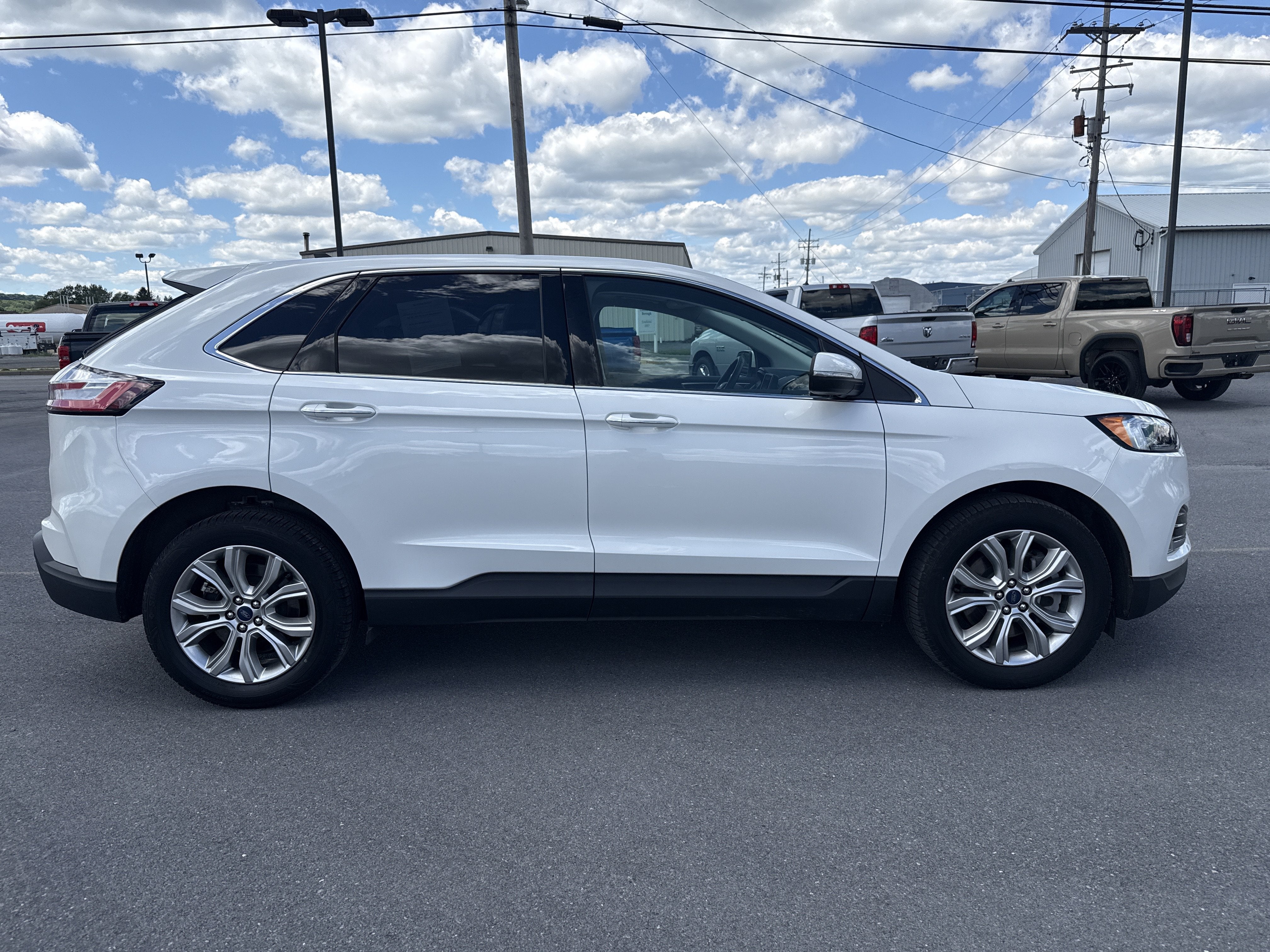 2022 Ford Edge Titanium