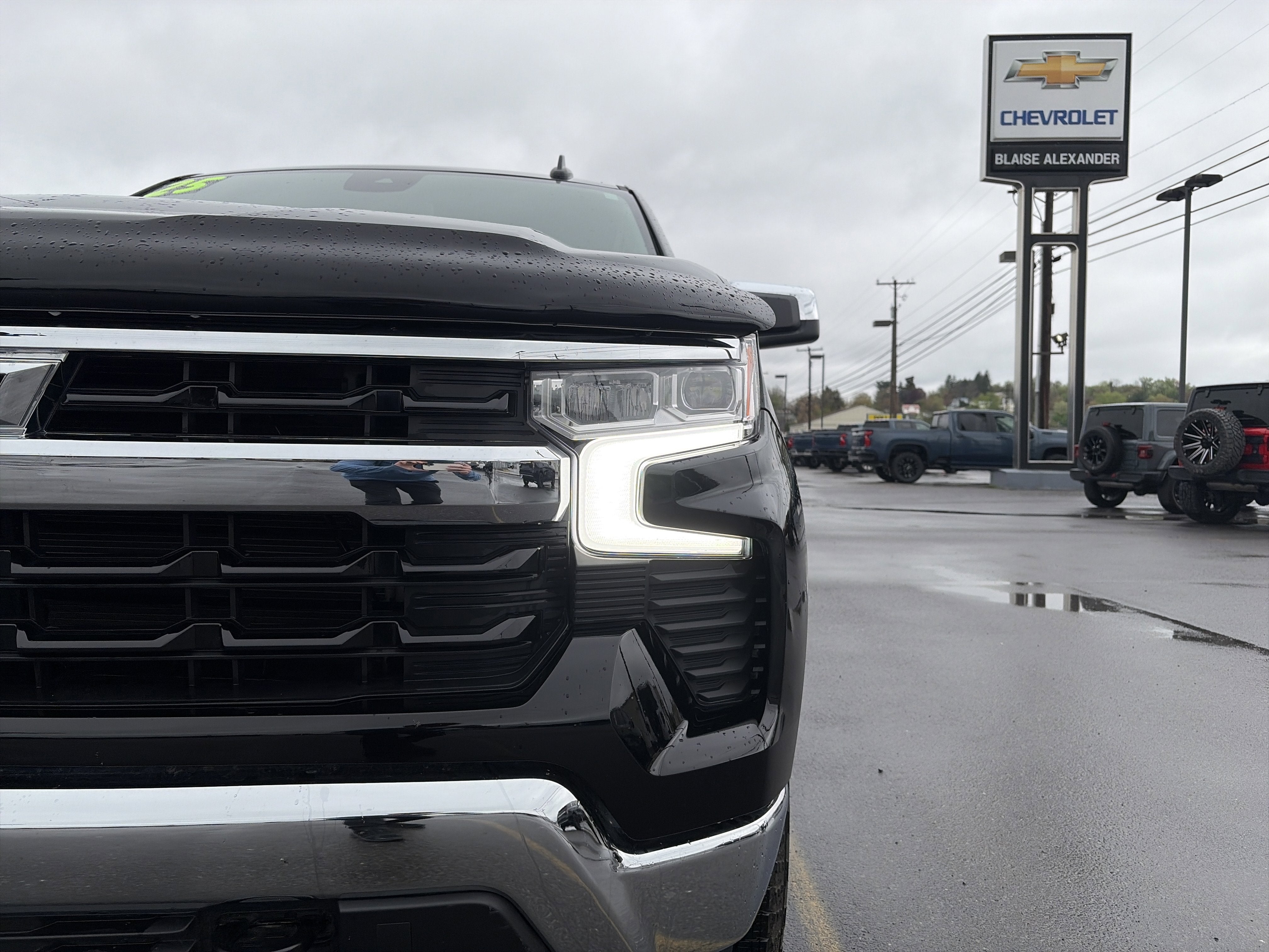 2025 Chevrolet Silverado 1500 LT