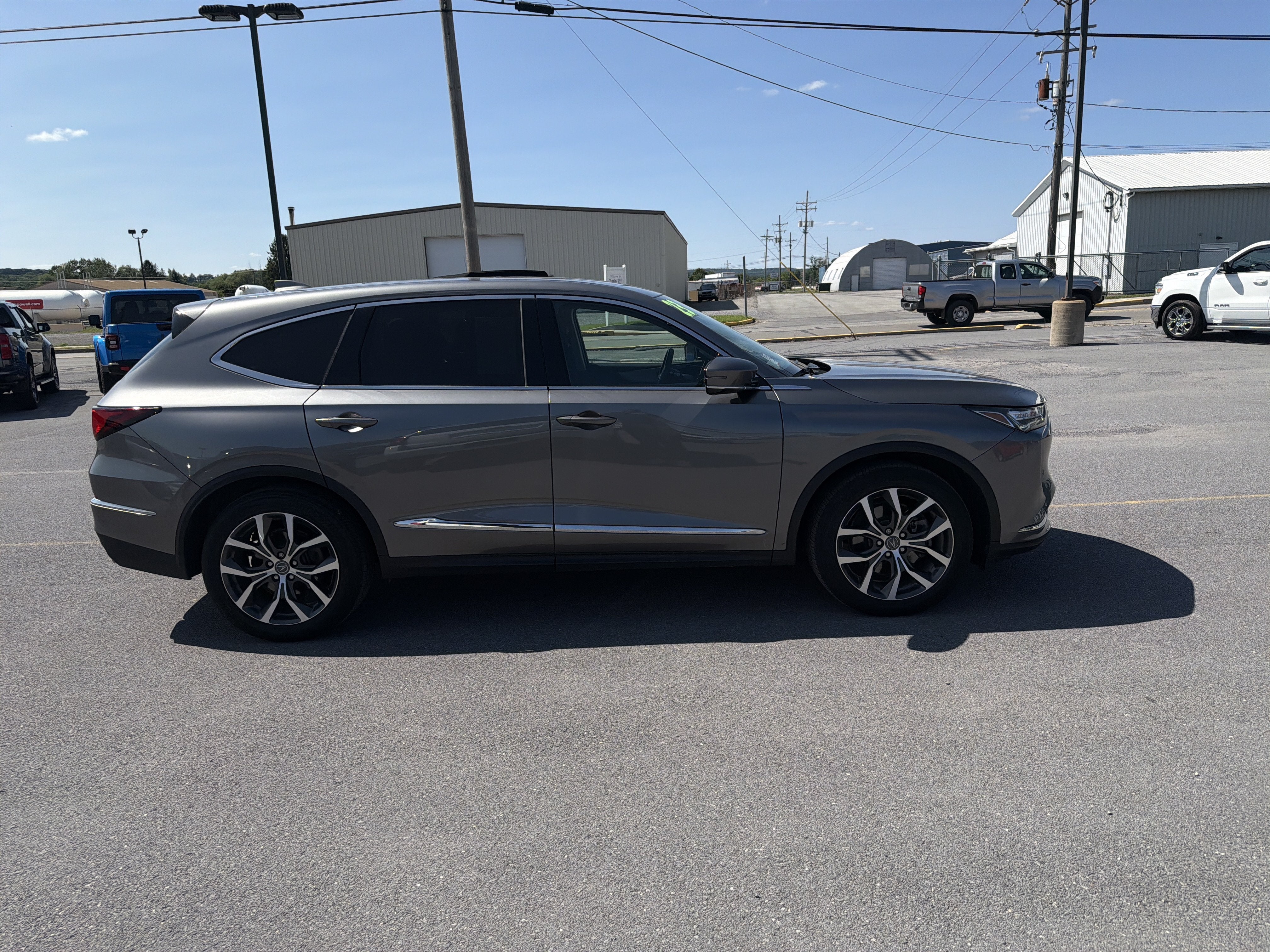 2023 Acura MDX w/Technology Package