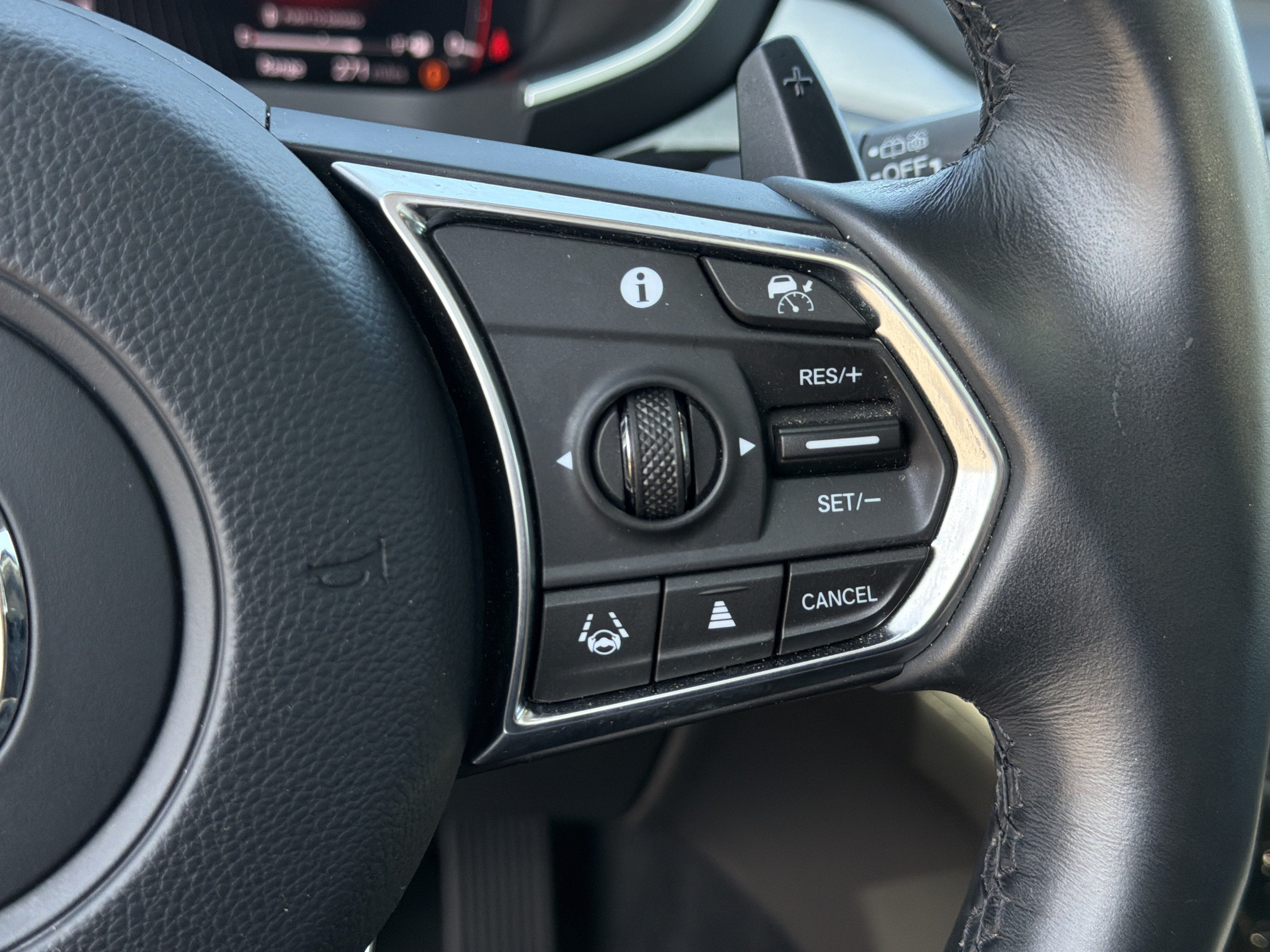 2023 Acura MDX w/Technology Package