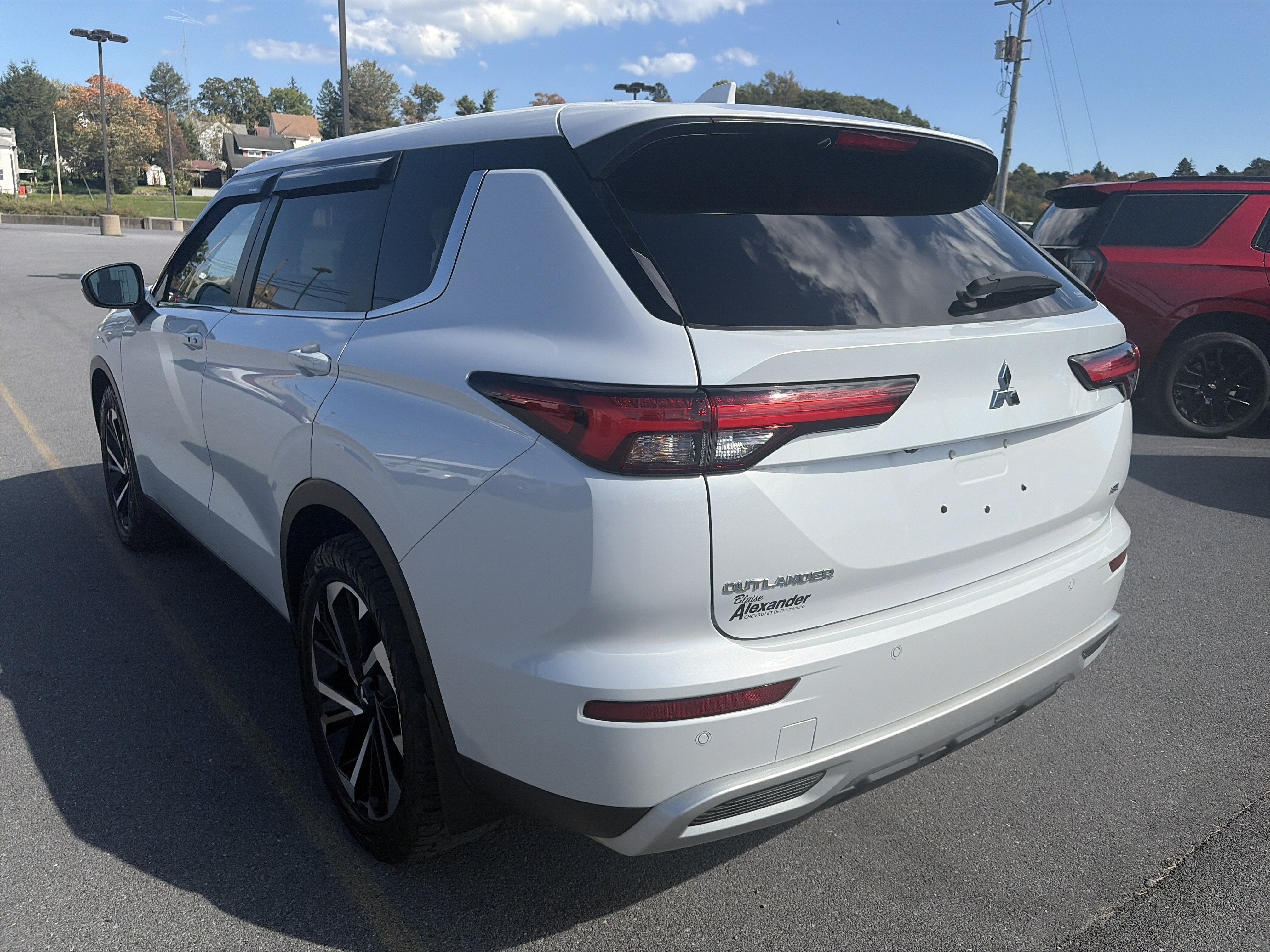2024 Mitsubishi Outlander SE