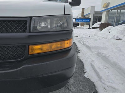 2024 Chevrolet Express Passenger 3500 1LS