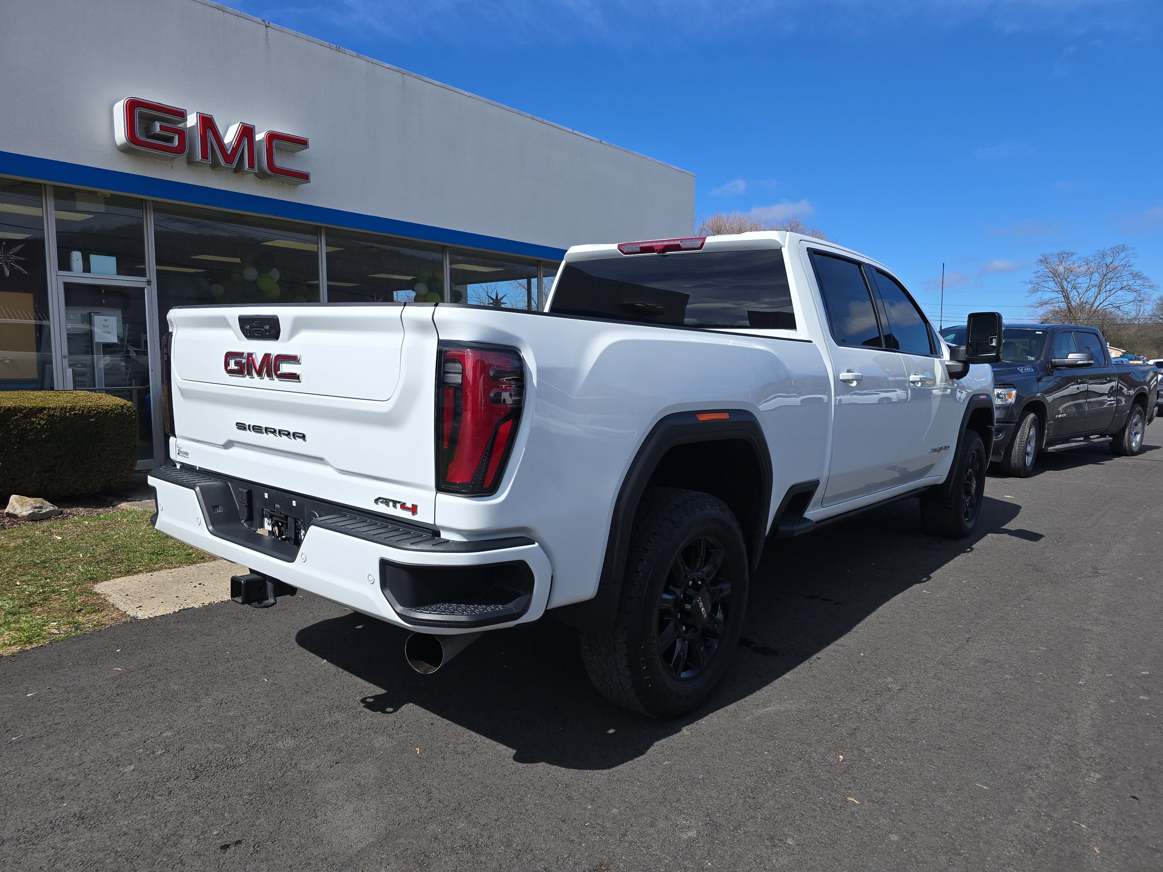 2025 GMC Sierra 2500 HD AT4