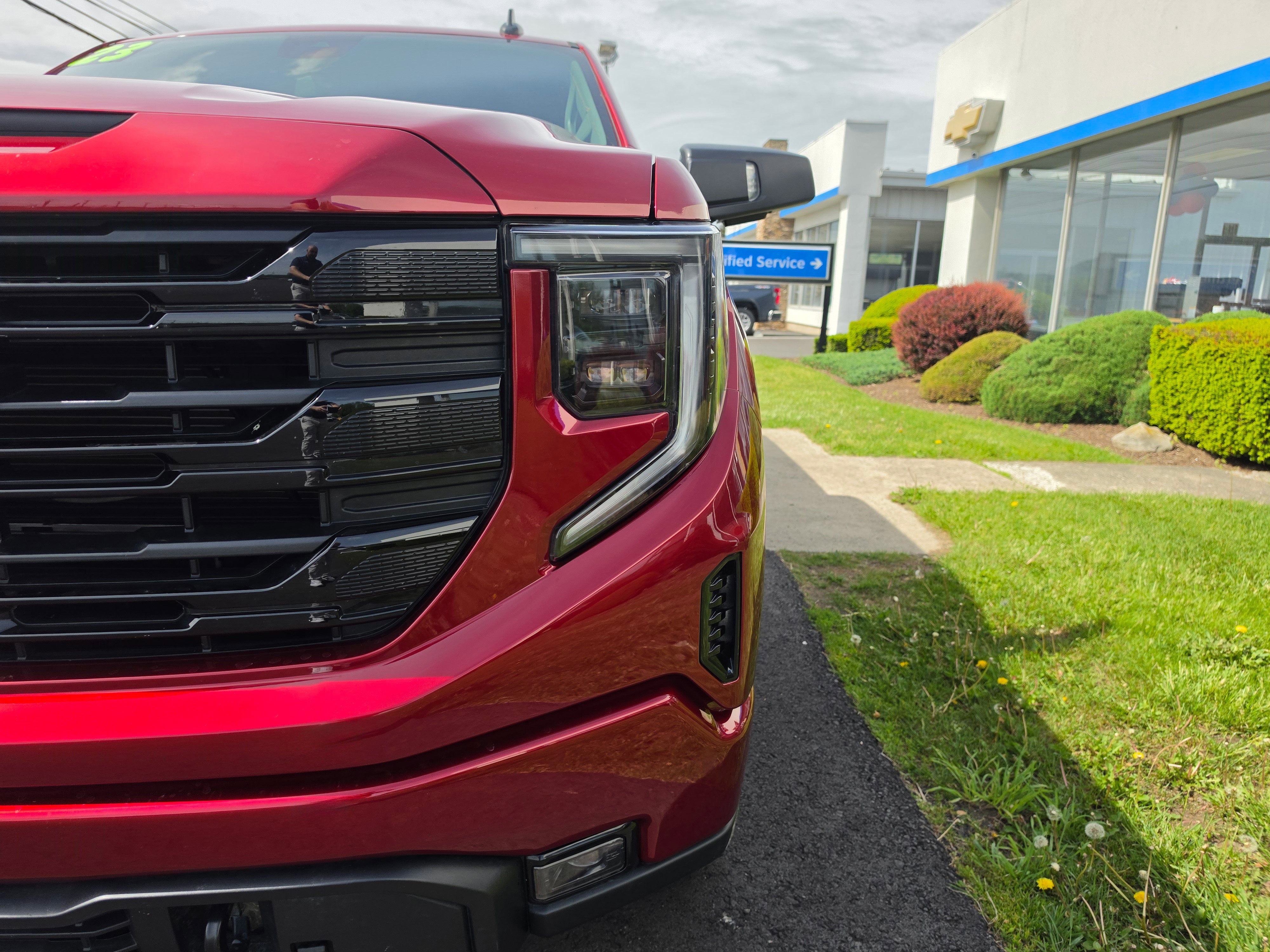 2023 GMC Sierra 1500 Elevation