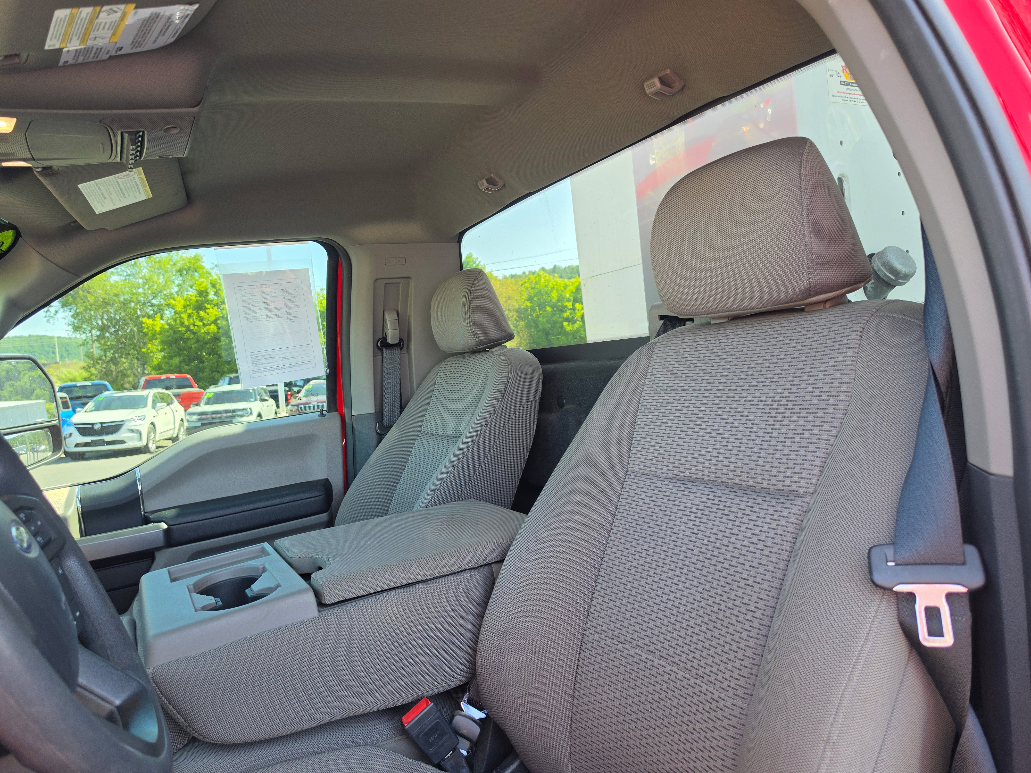 2022 Ford Super Duty F-550 DRW XLT