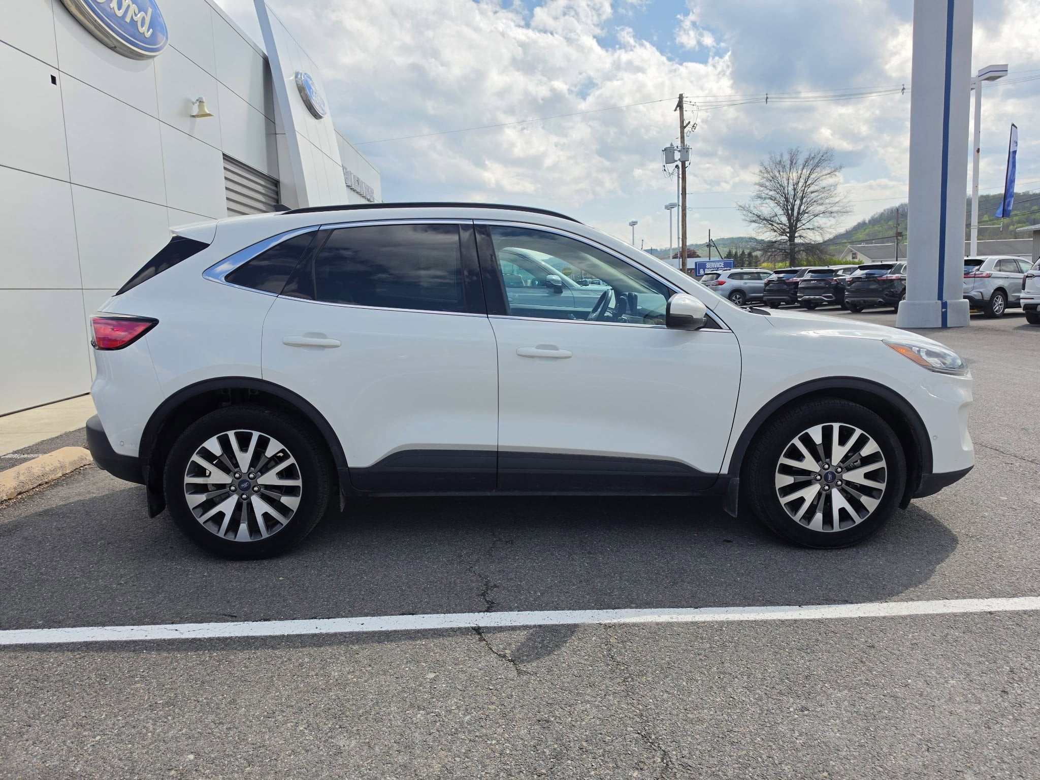2020 Ford Escape Titanium