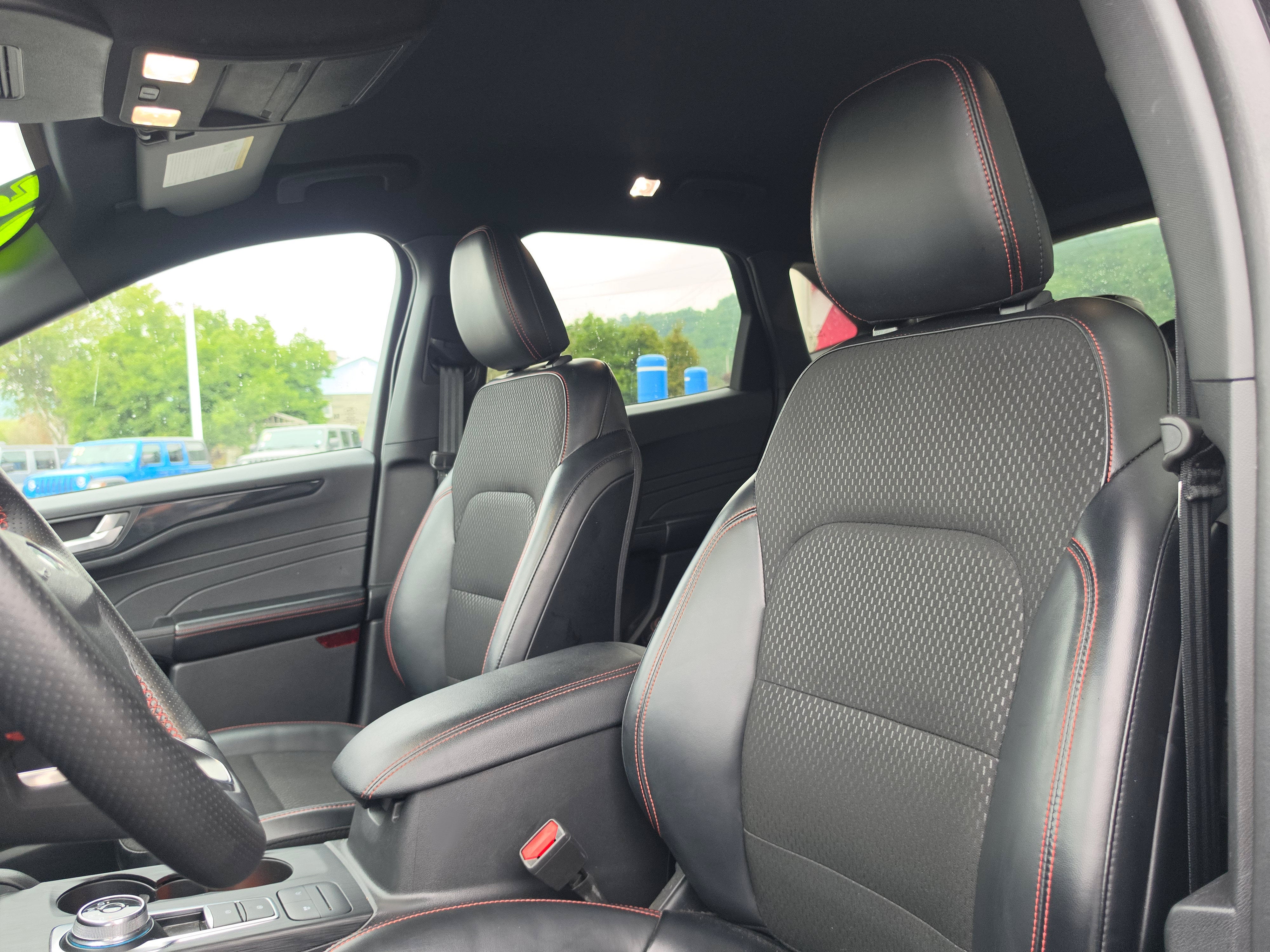 2025 Ford Escape ST-Line Select