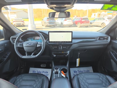 2024 Ford Escape ST-Line Elite