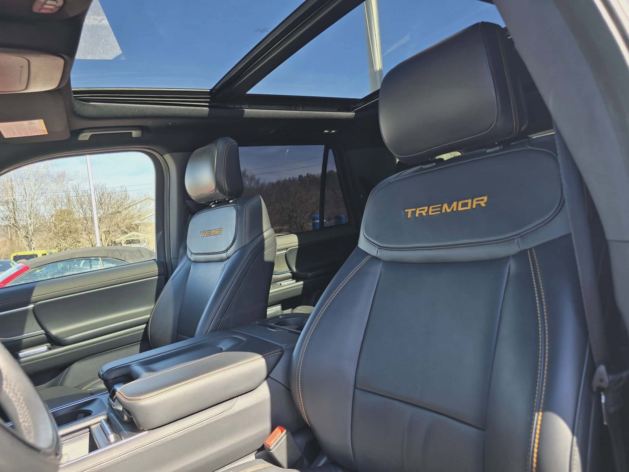 2025 Ford Expedition Tremor