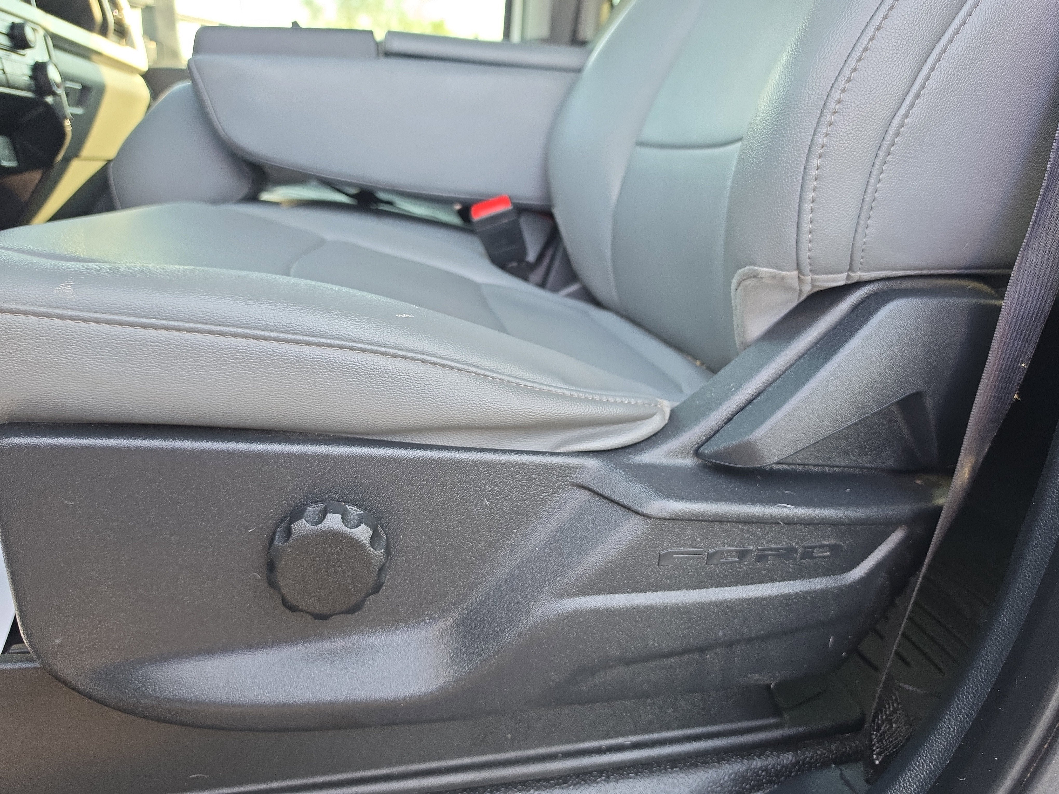 2023 Ford Super Duty F-350 SRW XL