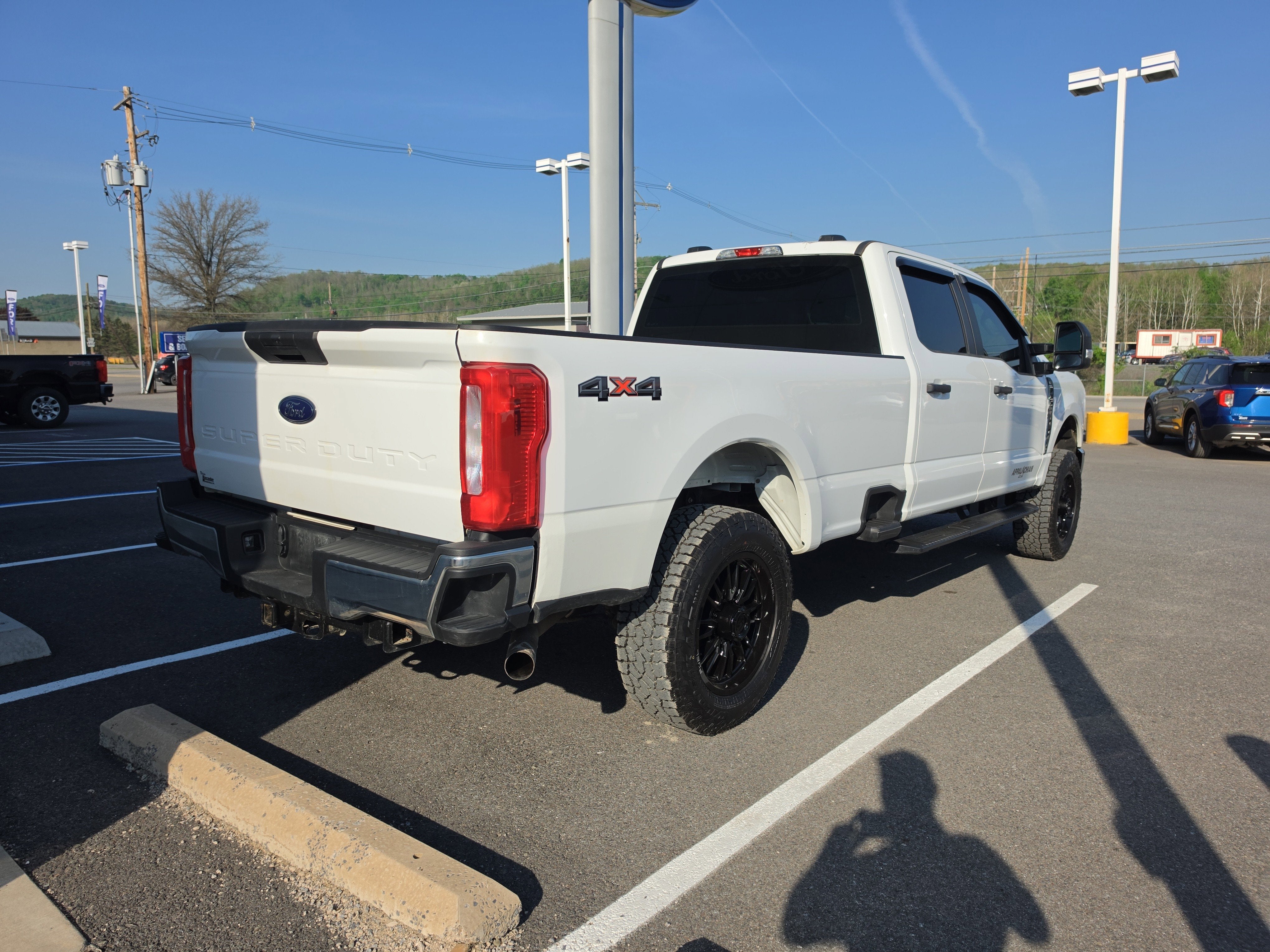 2023 Ford Super Duty F-350 SRW XL