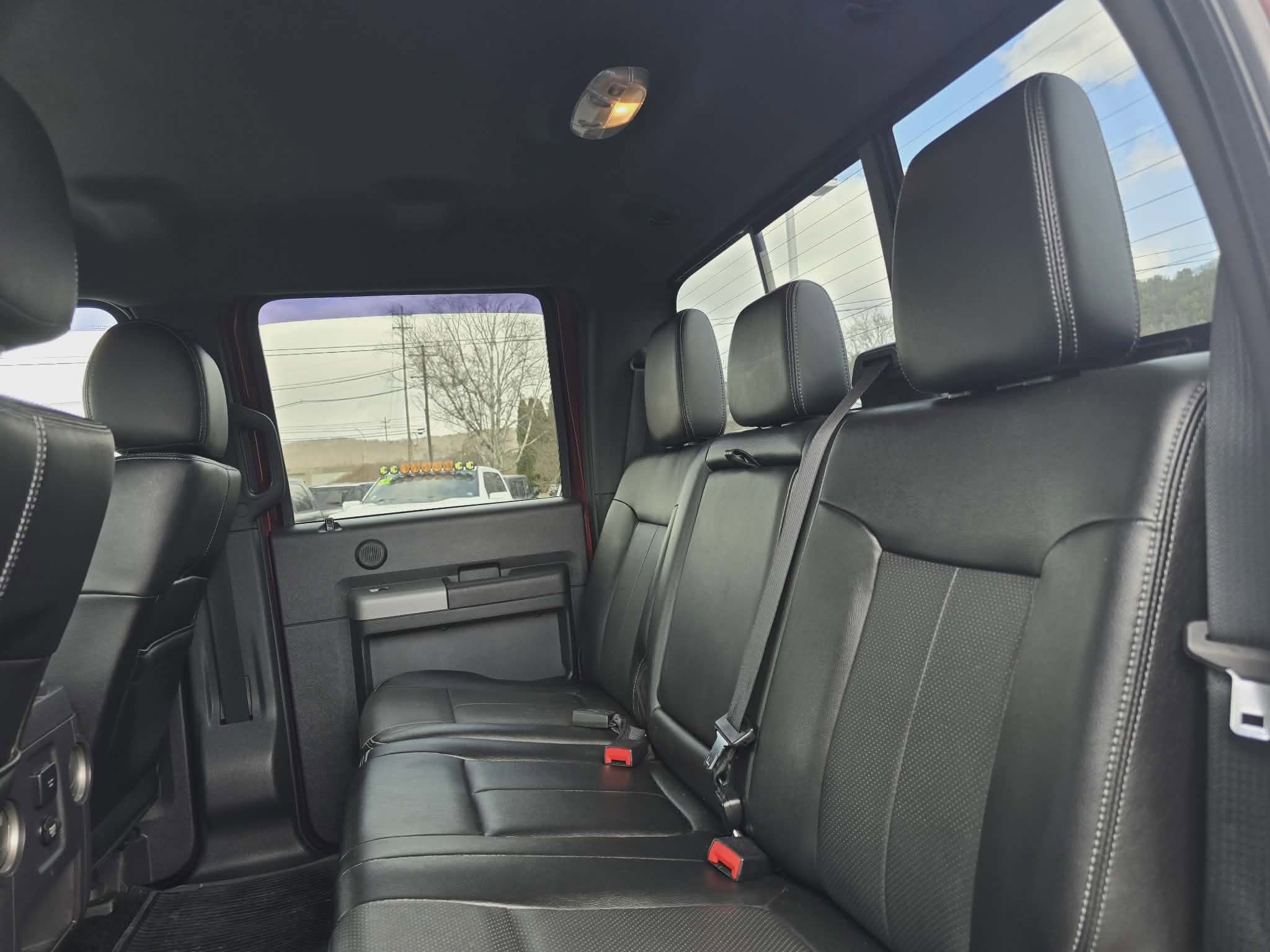 2016 Ford Super Duty F-350 SRW Lariat