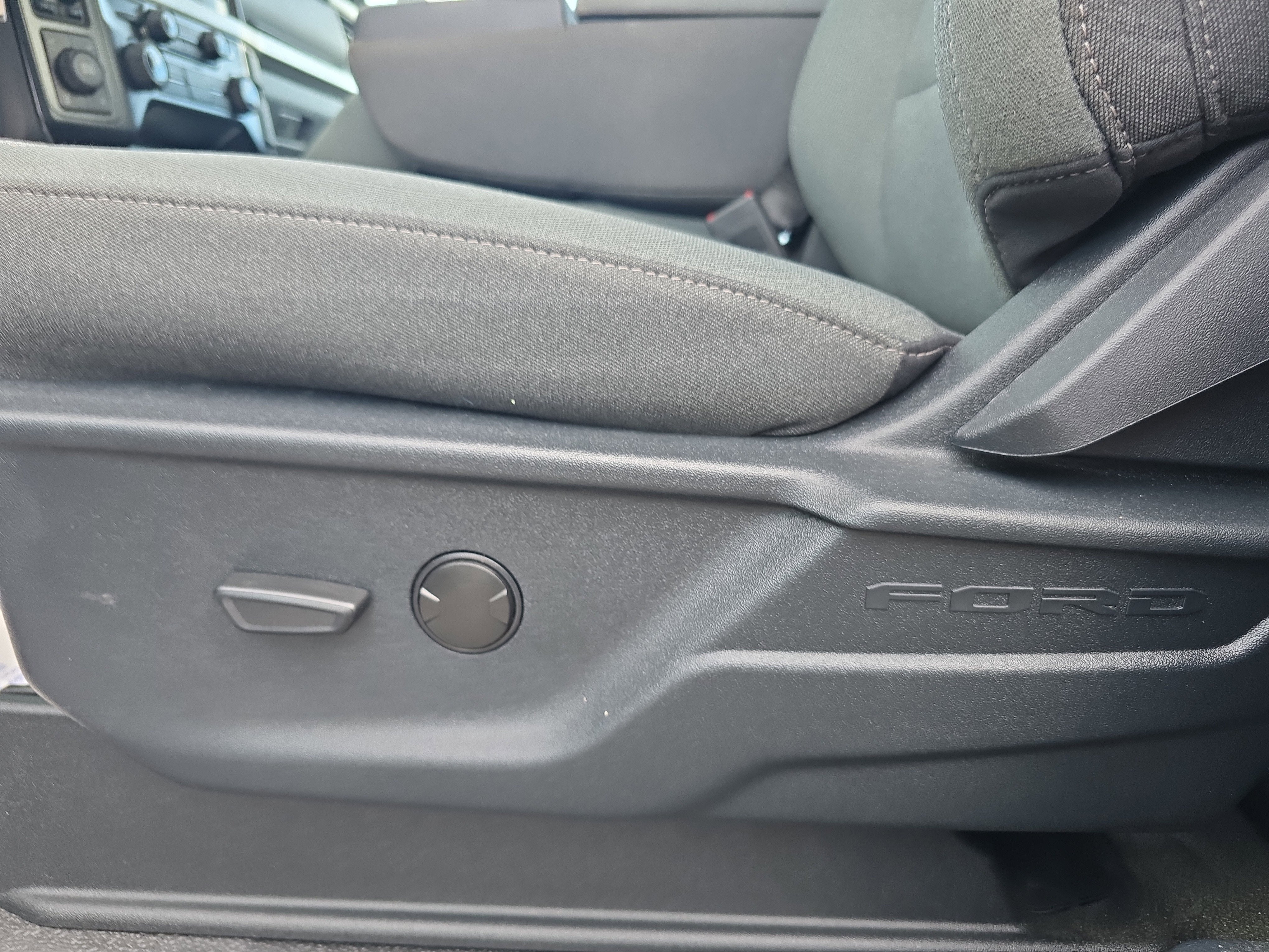 2025 Ford Super Duty F-350 SRW XLT