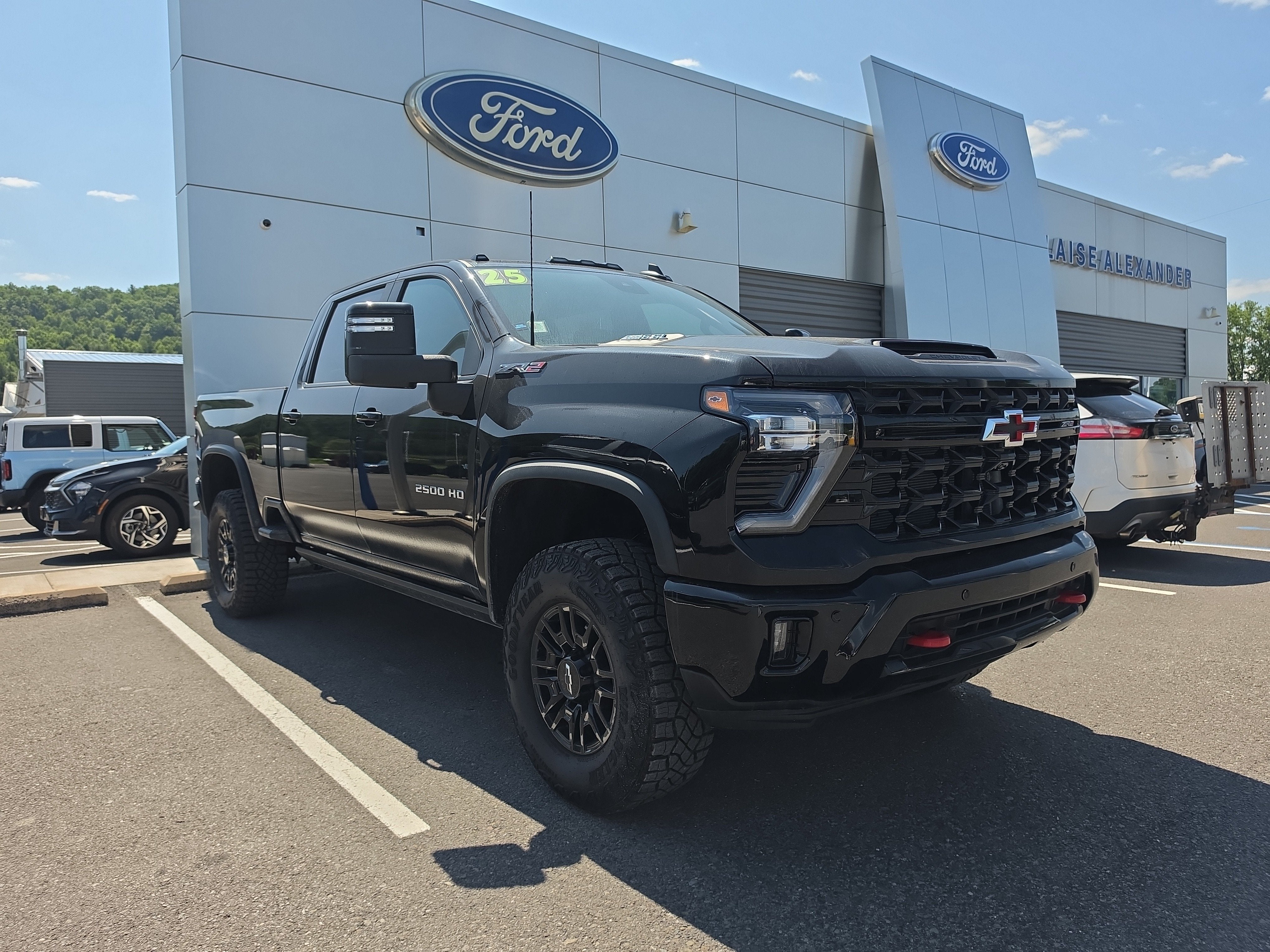 2025 Chevrolet Silverado 2500HD ZR2