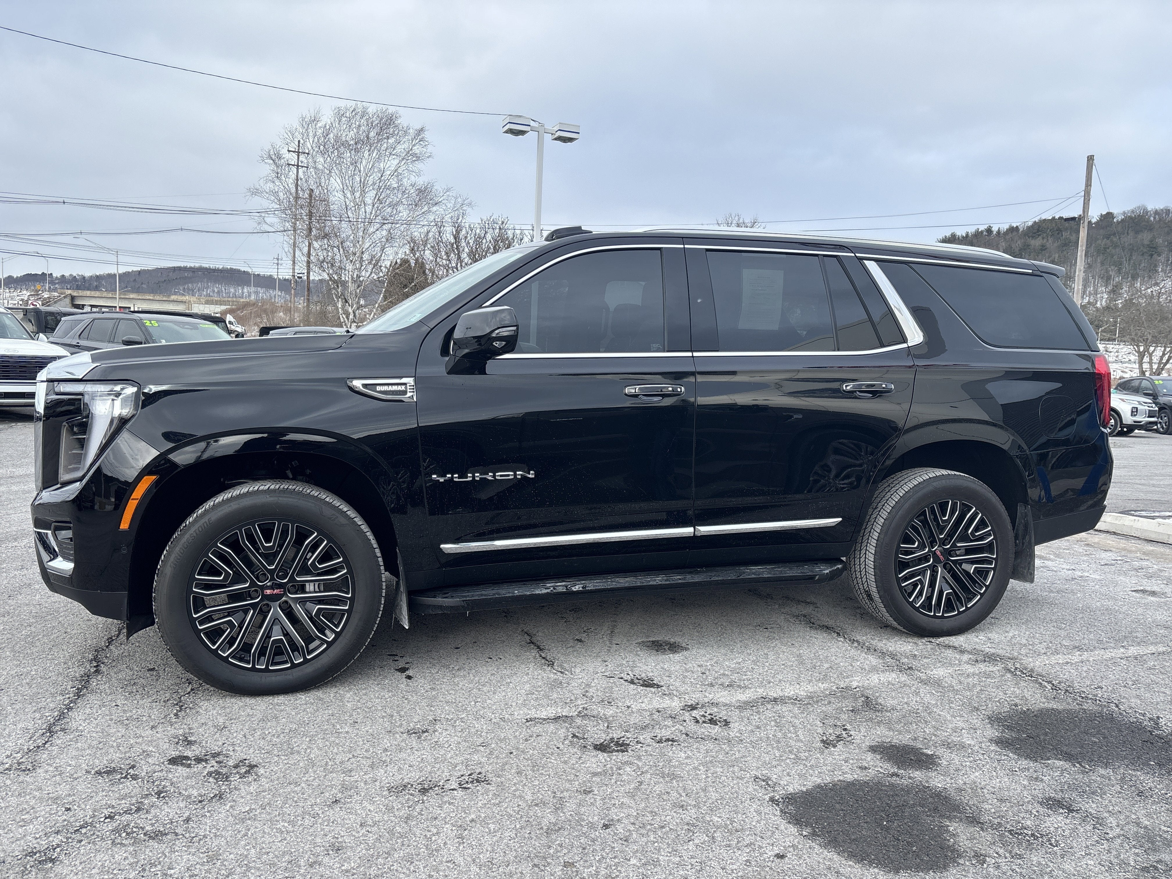 2025 GMC Yukon Elevation