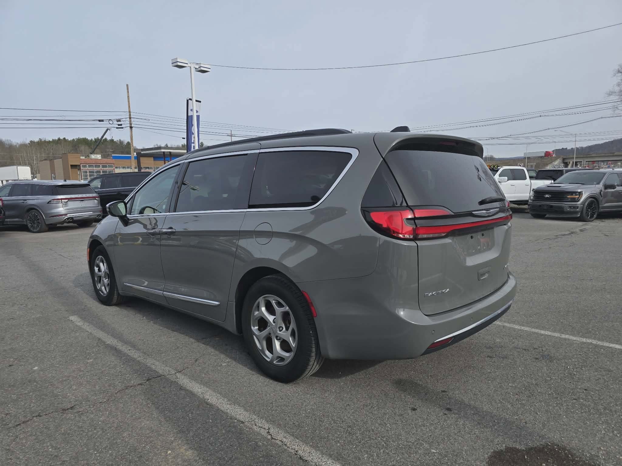 2023 Chrysler Pacifica Limited