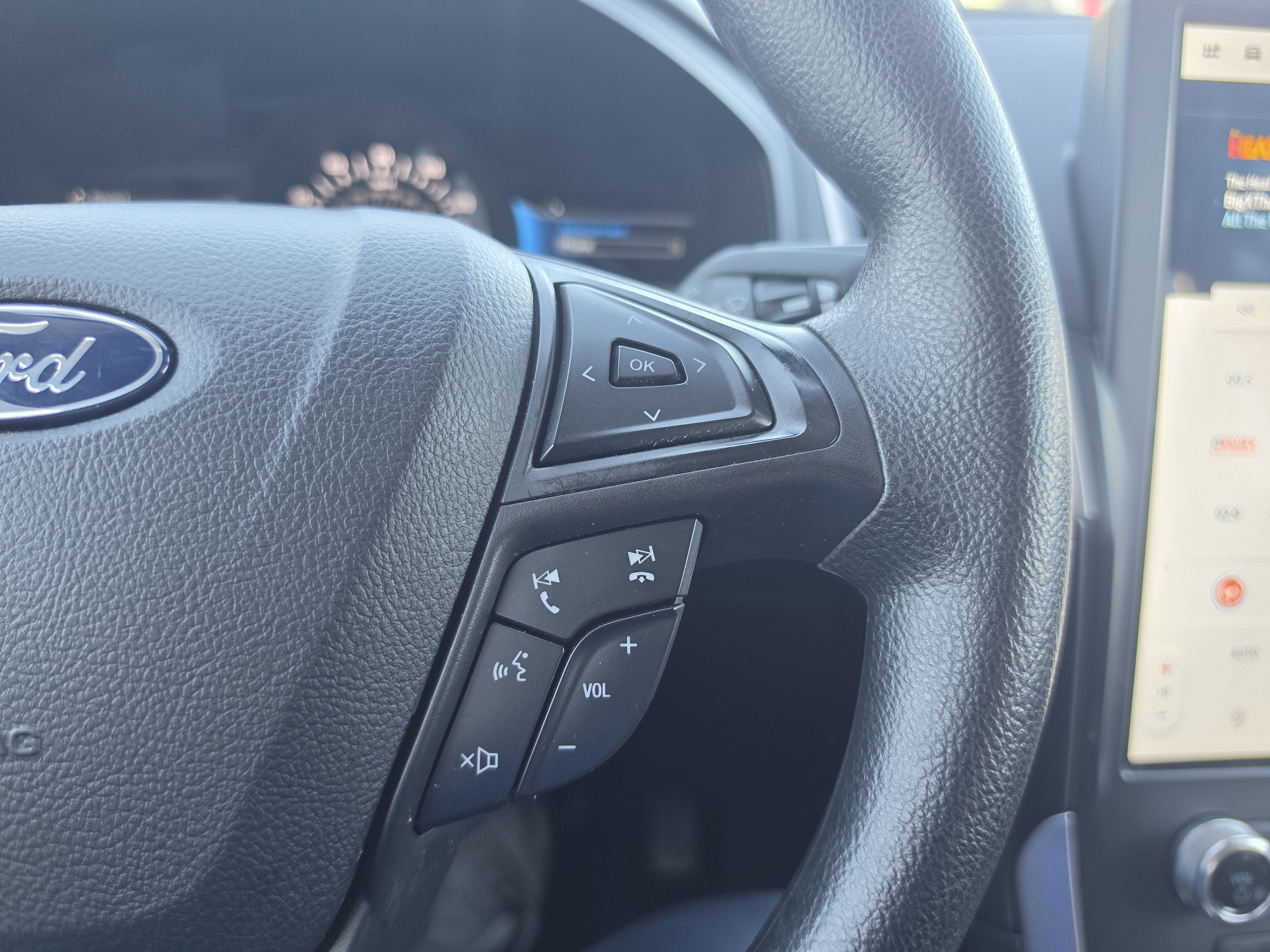 2024 Ford Edge SE