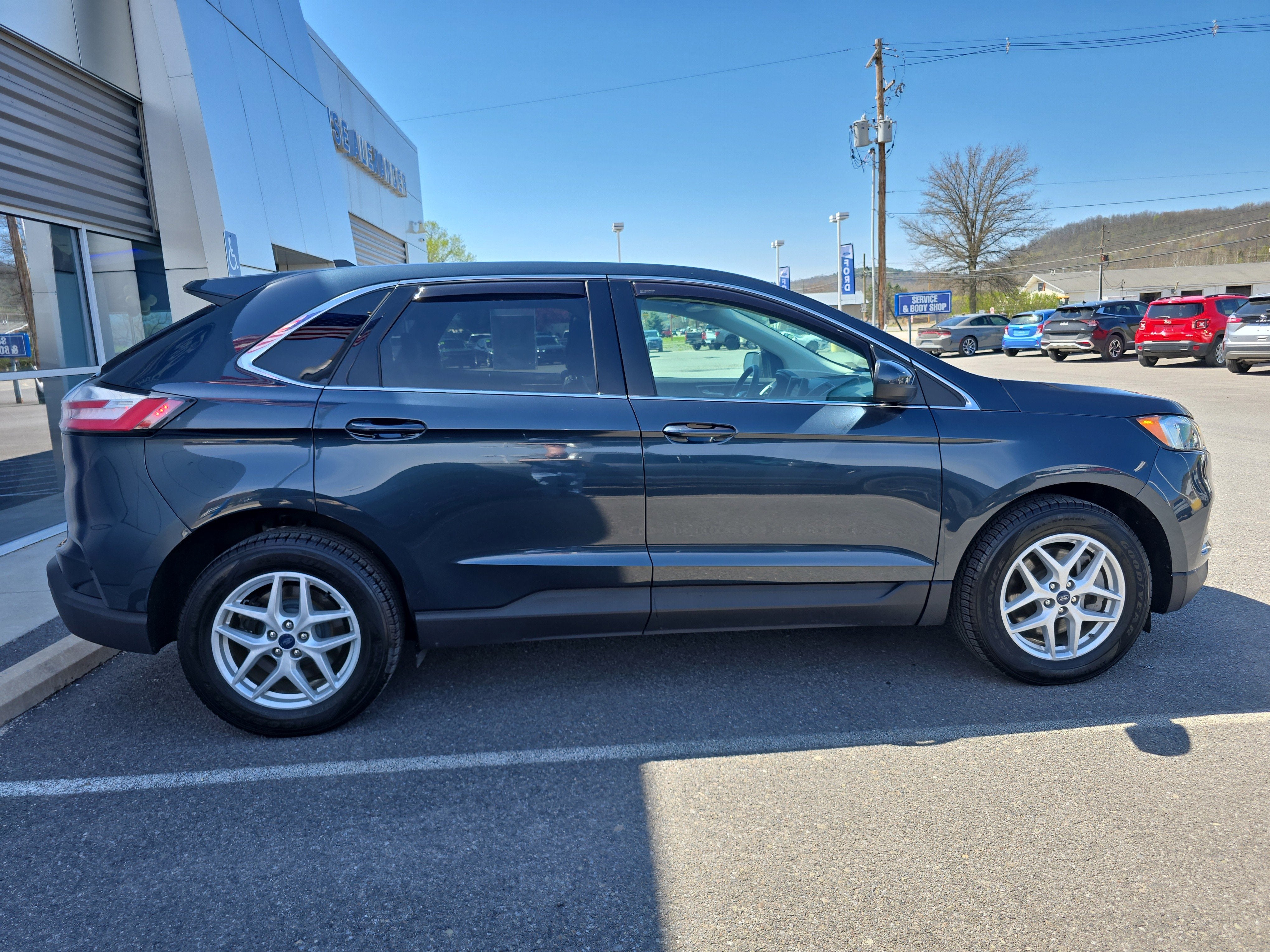 2022 Ford Edge SEL