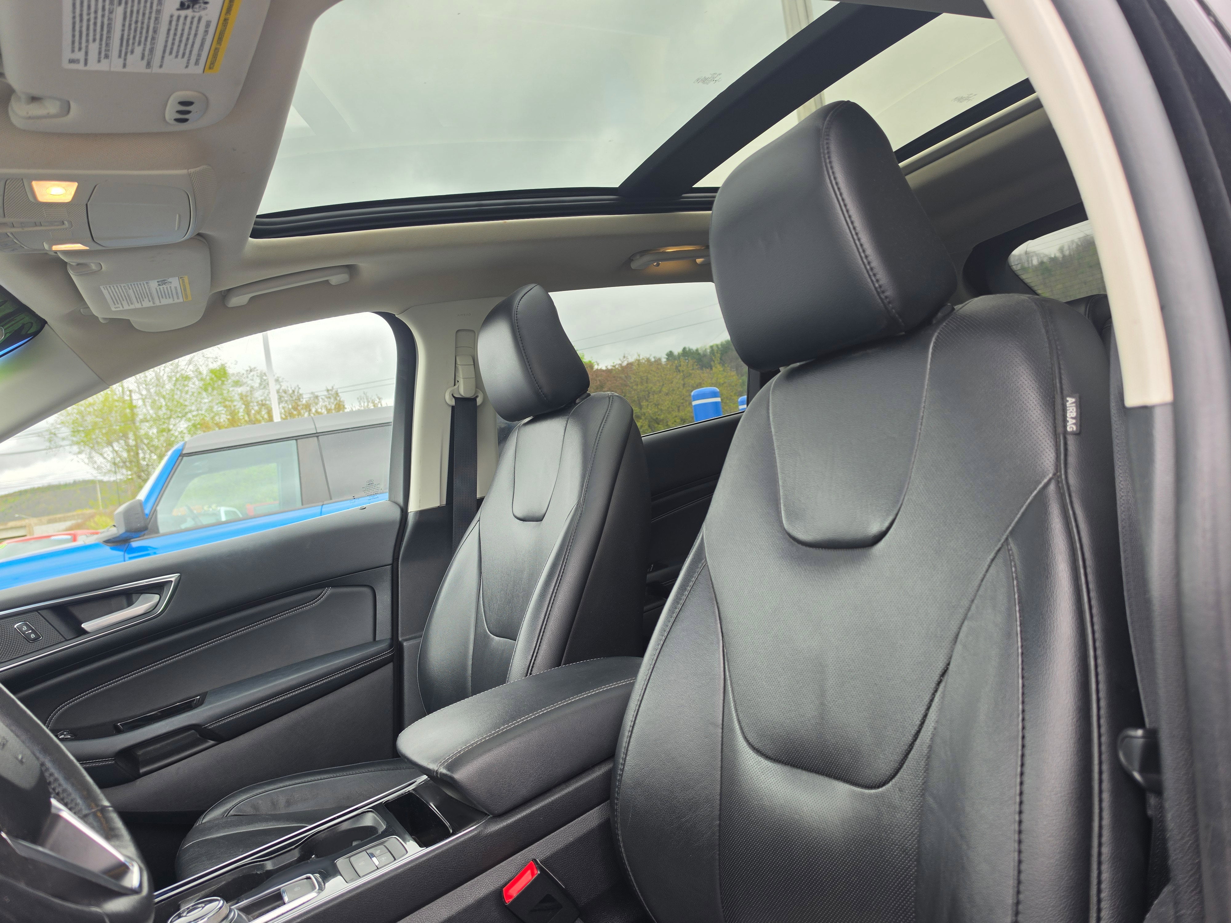 2020 Ford Edge Titanium